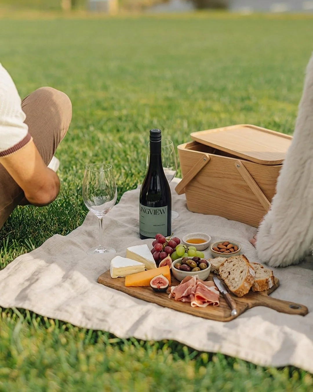 Life is made up of special moments and they deserve to be celebrated properly 🥂✨

At Longview Vineyard we offer experiences for every occasion from anniversaries and birthdays to babymoons and more. 💍🎂🌿

With cellar door, restaurant, accommodatio