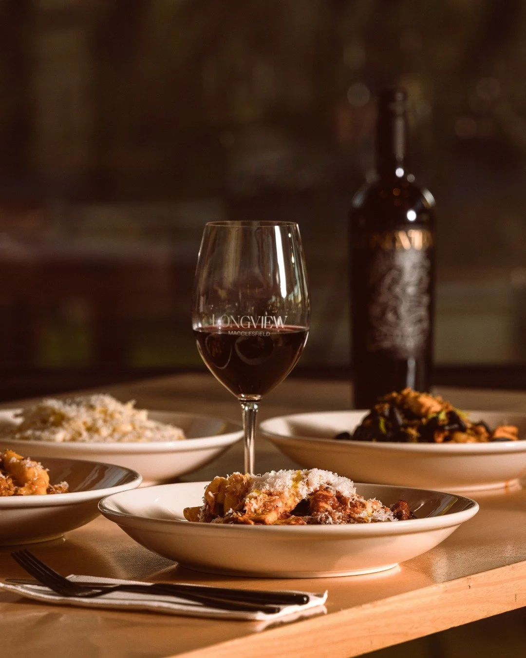 Winter Warmer offers at Longview Vineyard 🤍

Whether you&rsquo;re planning a cosy getaway, relaxing spa day, vineyard lunch, or winter wedding, there&rsquo;s never been a better time to visit. Discover our winter offers below.

Cellar Door: Enjoy ou
