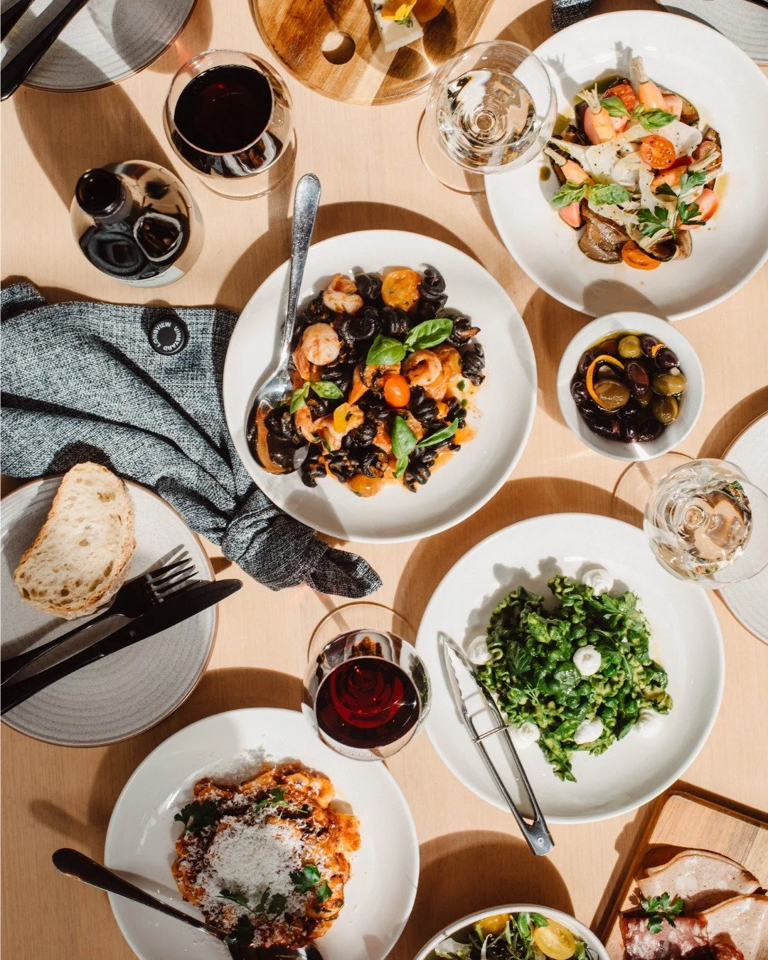 PASTA SPECIAL 🍝

Join us in the cellar door for lunch between Wednesday to Friday and enjoy a glass of Longview range wine and bowl of pasta for just $29.

Book your table online today!