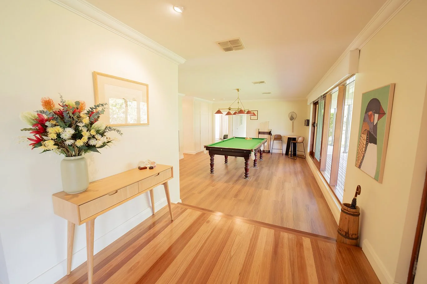 Pool table incl entrance.jpg