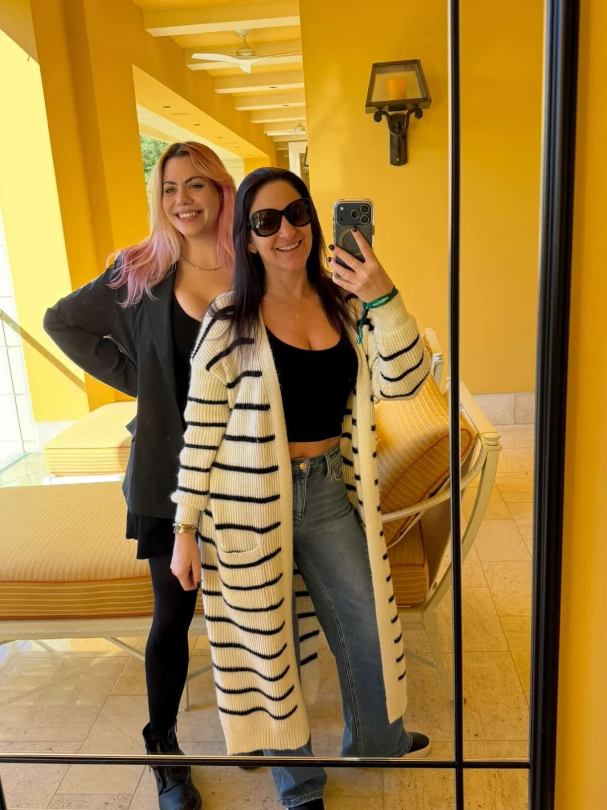 🌀 you&rsquo;ve never seen these pics before 🌀 

Did you even go to MJBiz if you don&rsquo;t post about it ? 🤔 

So much fun, so many new connections, and an even greater love for the people who make up this community 💕