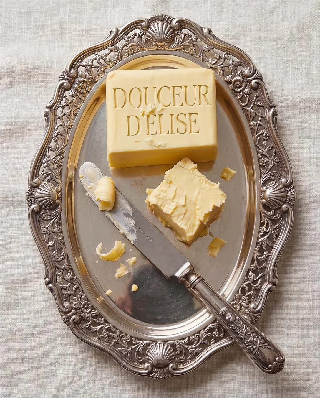 Douceur D_Elise-Mockup3.jpg