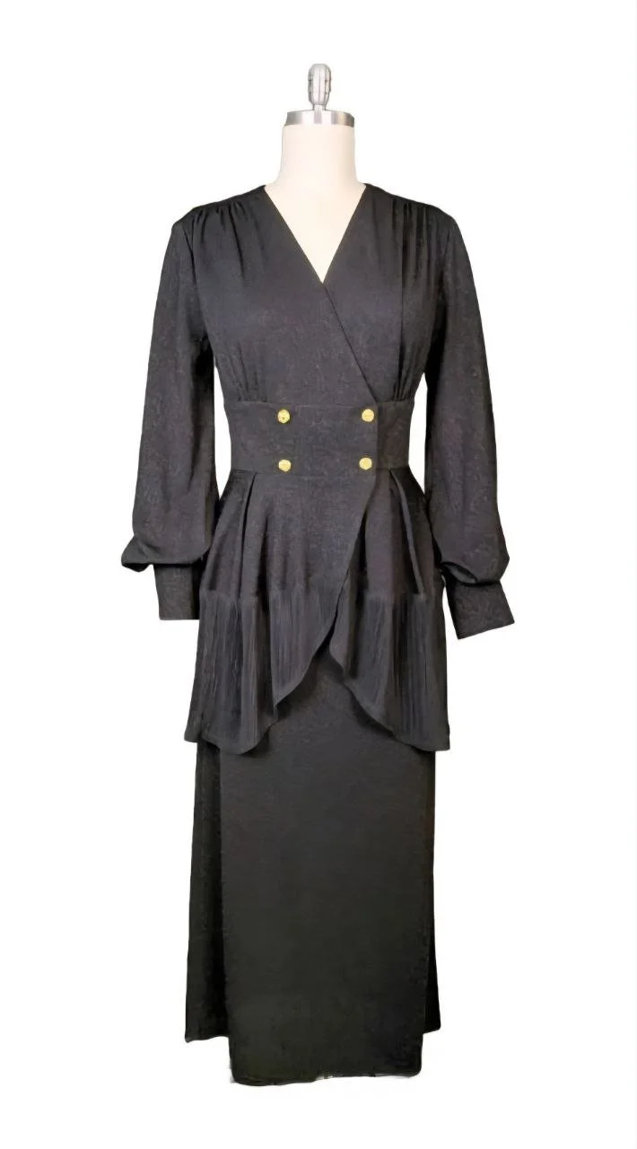 Refined black Empire-Waist 2-Piece Suit with Gold Buttons & Pleated Hem
