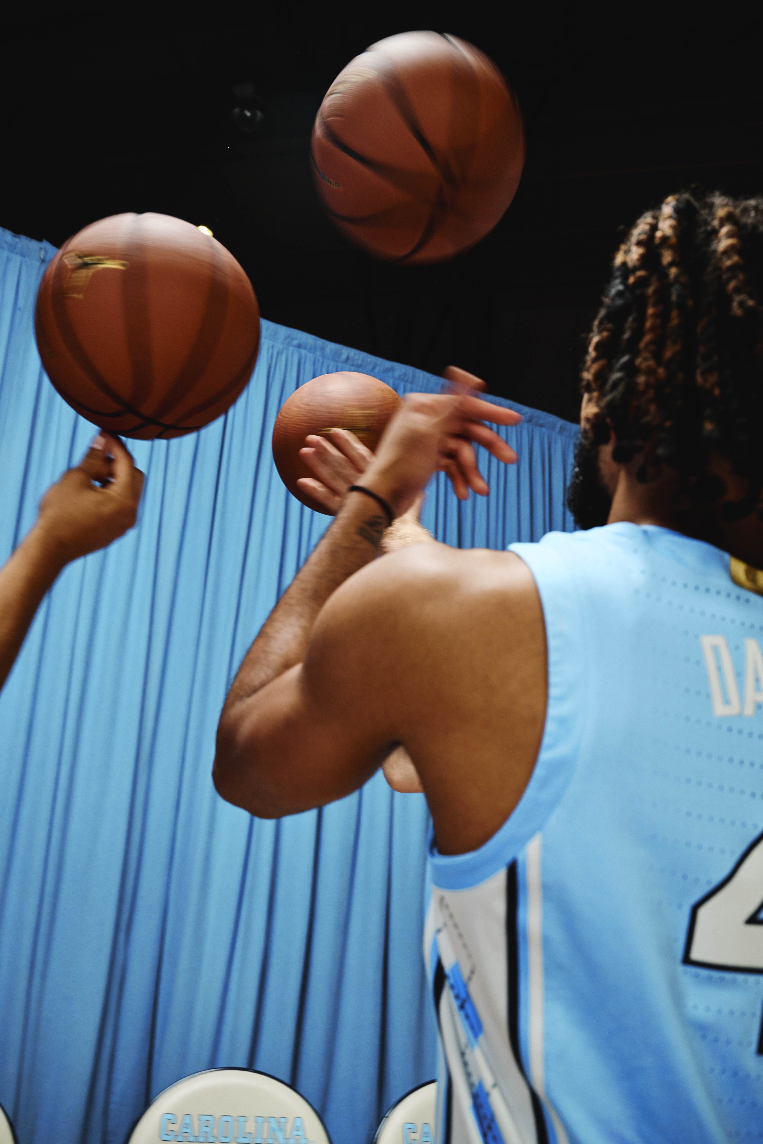 HO24_JMI_UNC_Men_Secondary_004.jpg