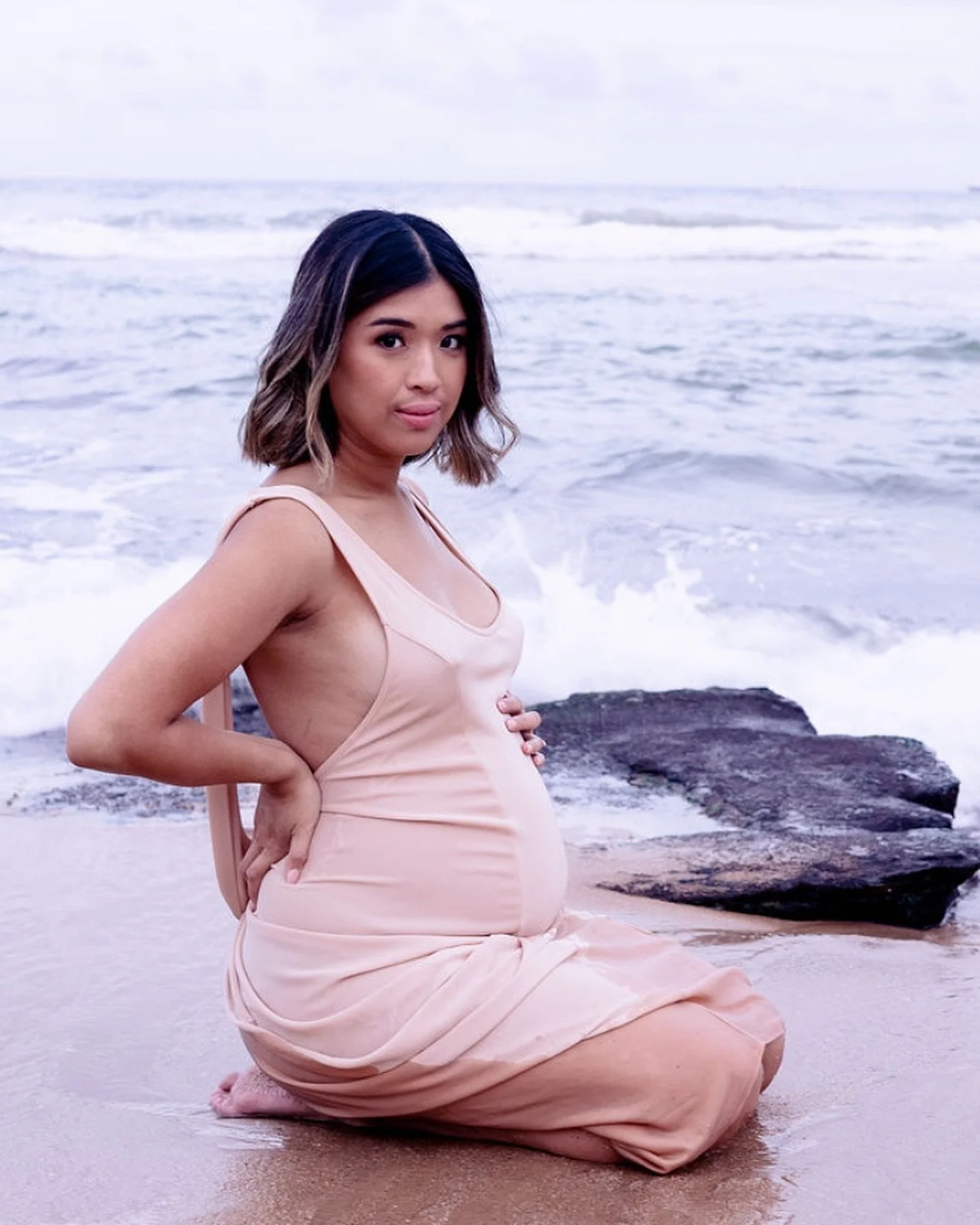 Motherhood exudes this woman @kynange