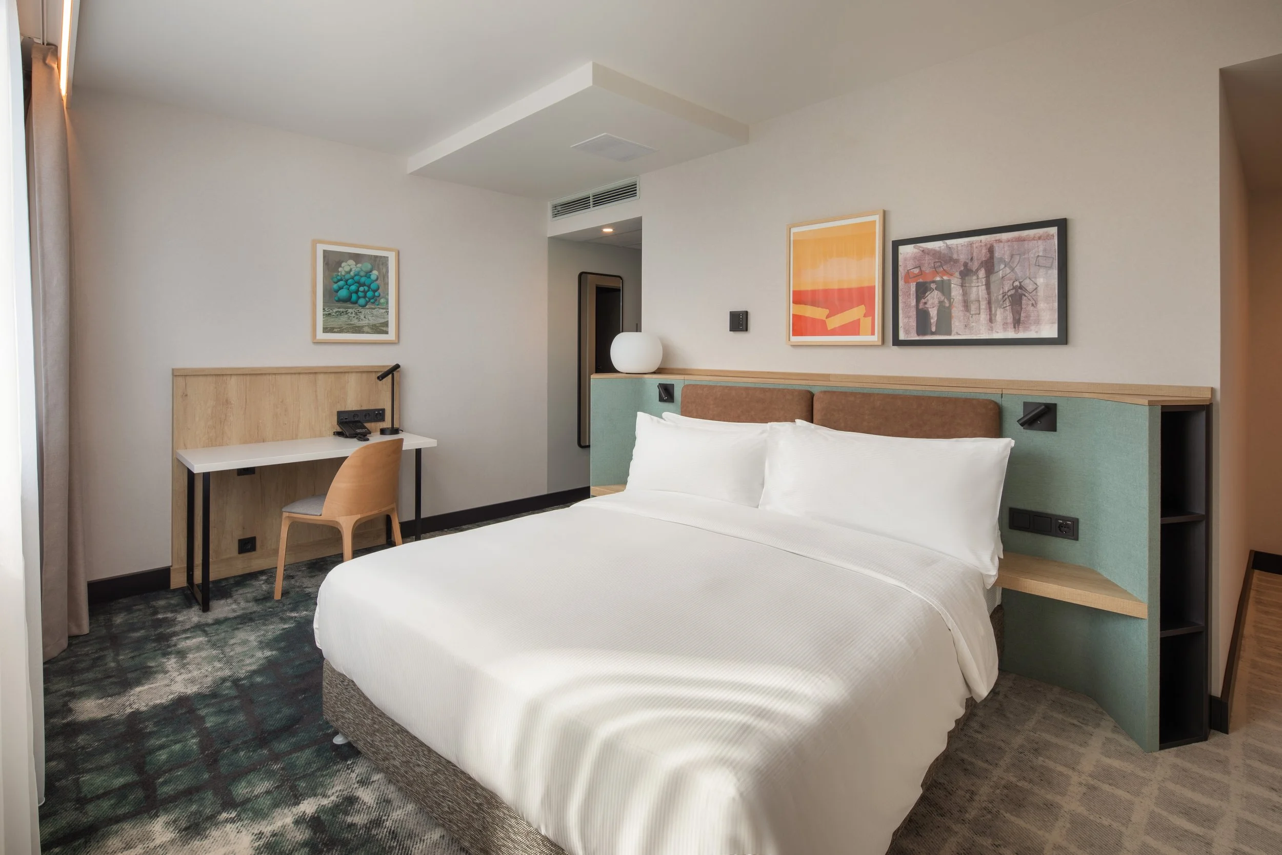 Standard king 03.jpg