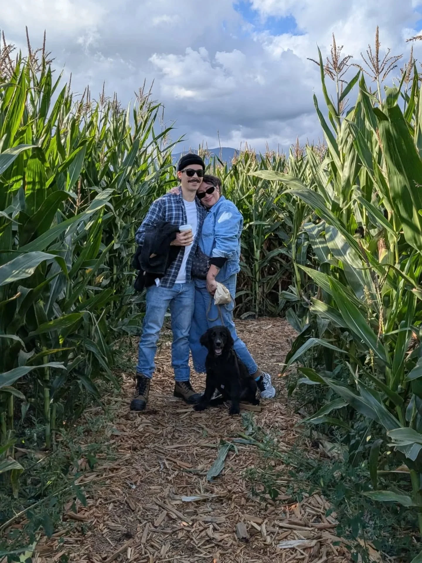 Had the best time at @greendaleacresfarm 

thanks to my work @musoraofficial 

🌽🐤🐮👩🏻&zwj;🌾💐🌷🌸🐶❤️