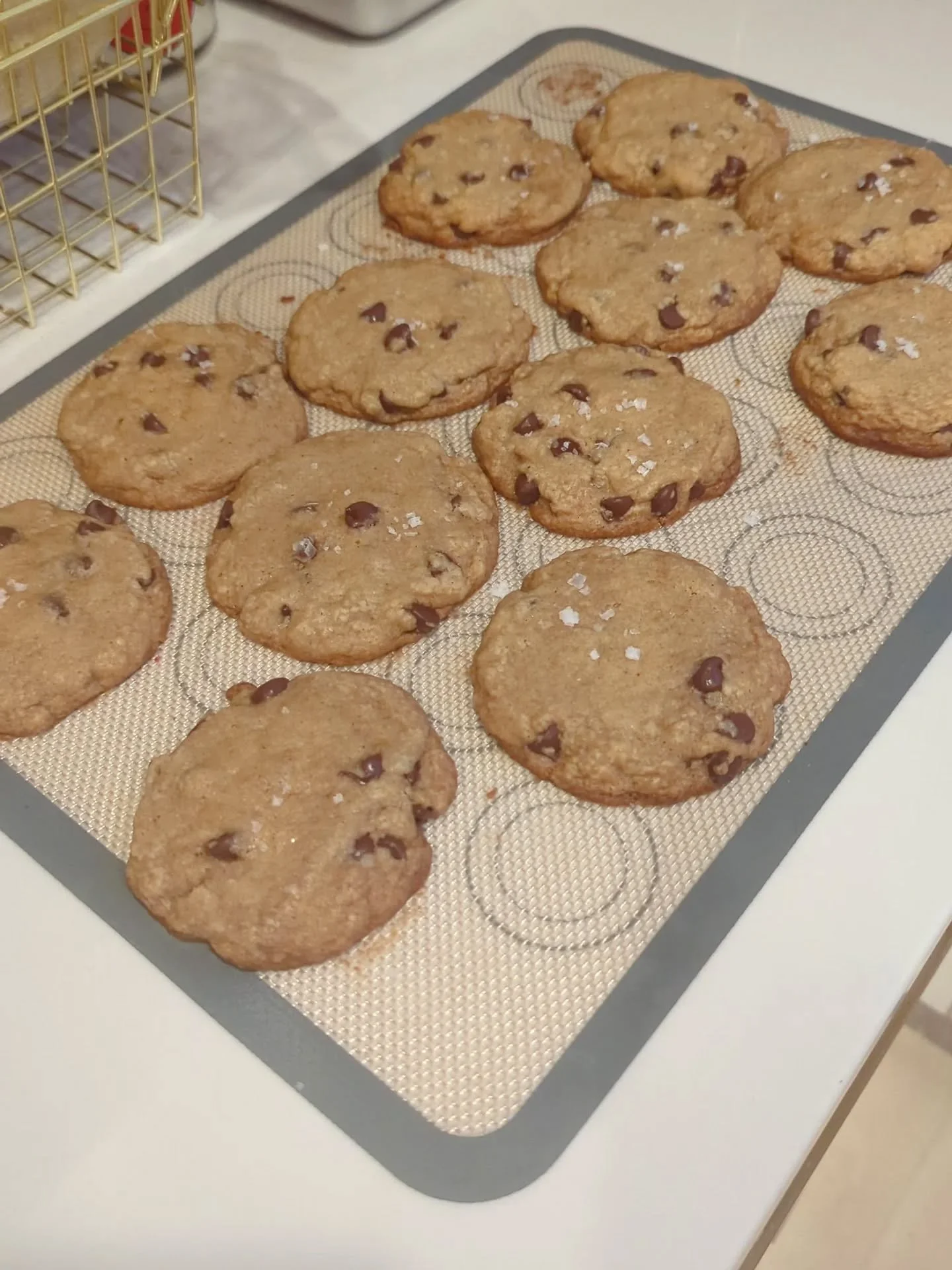 🍪🍪🍪🍪🍪🍪🍪Brown butter chocolate chip
 cookies finished with sea salt🍪🍪🍪🍪🍪🍪🍪

Order packed and ready to go out to a customer❤️

DM to order ❤️