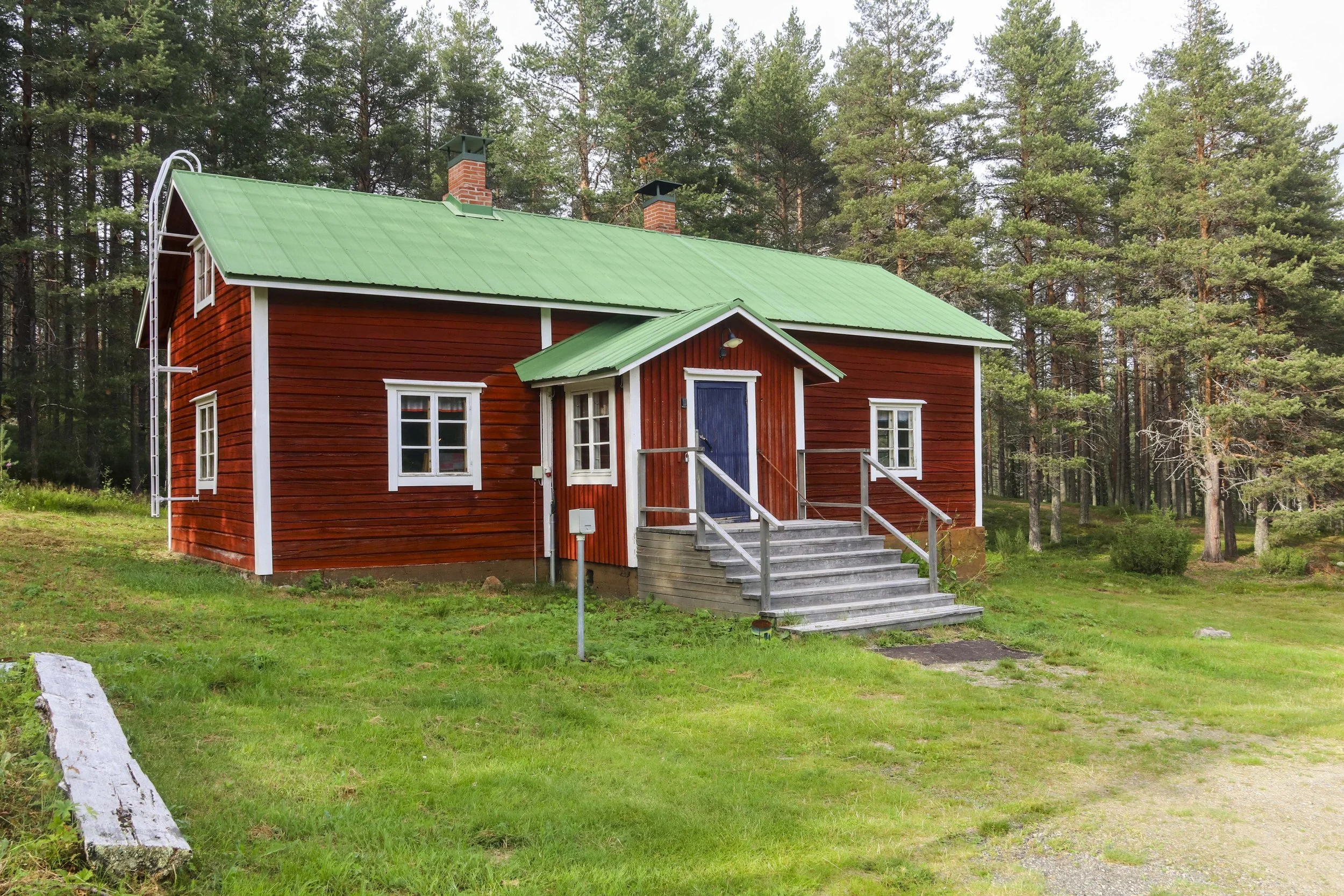 Portinpirtti ulkoa 01.jpg