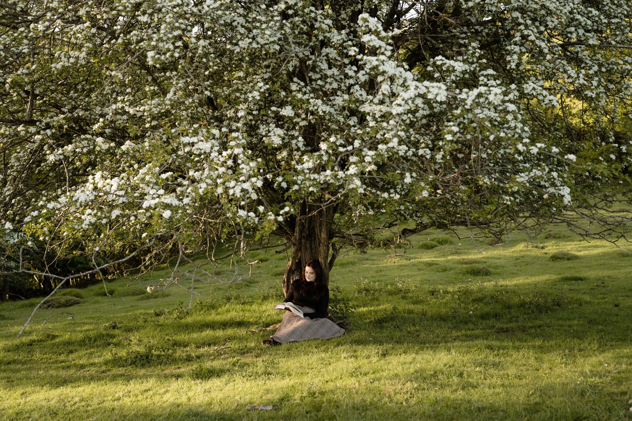 female-author-photoshoot-cotswolds (196).jpg
