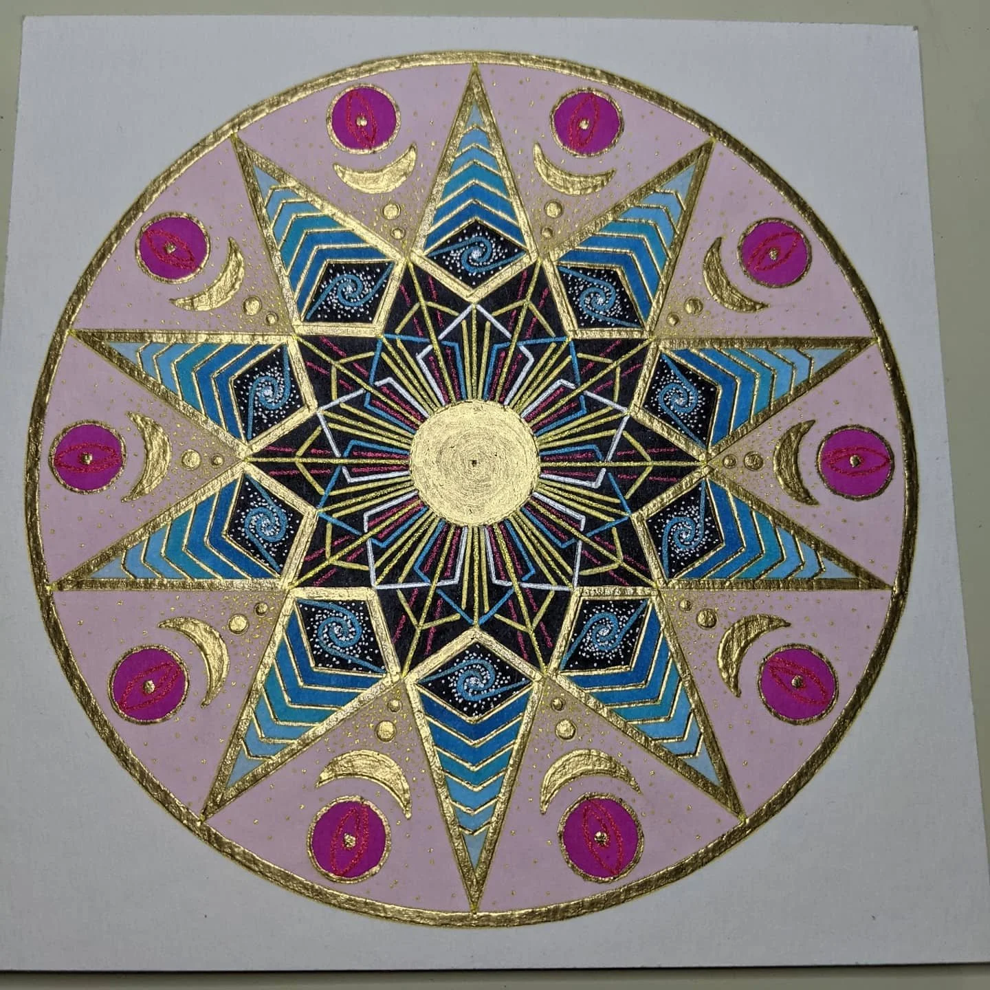 2 recent mini Soul Symbols. Every person has their own energetic vibration that is depicted by colour and shape. If you would like to see what your highest consciousness looks like DM me for information.
#soulsymbol  #mandala #crystalgrid #reiki #sac