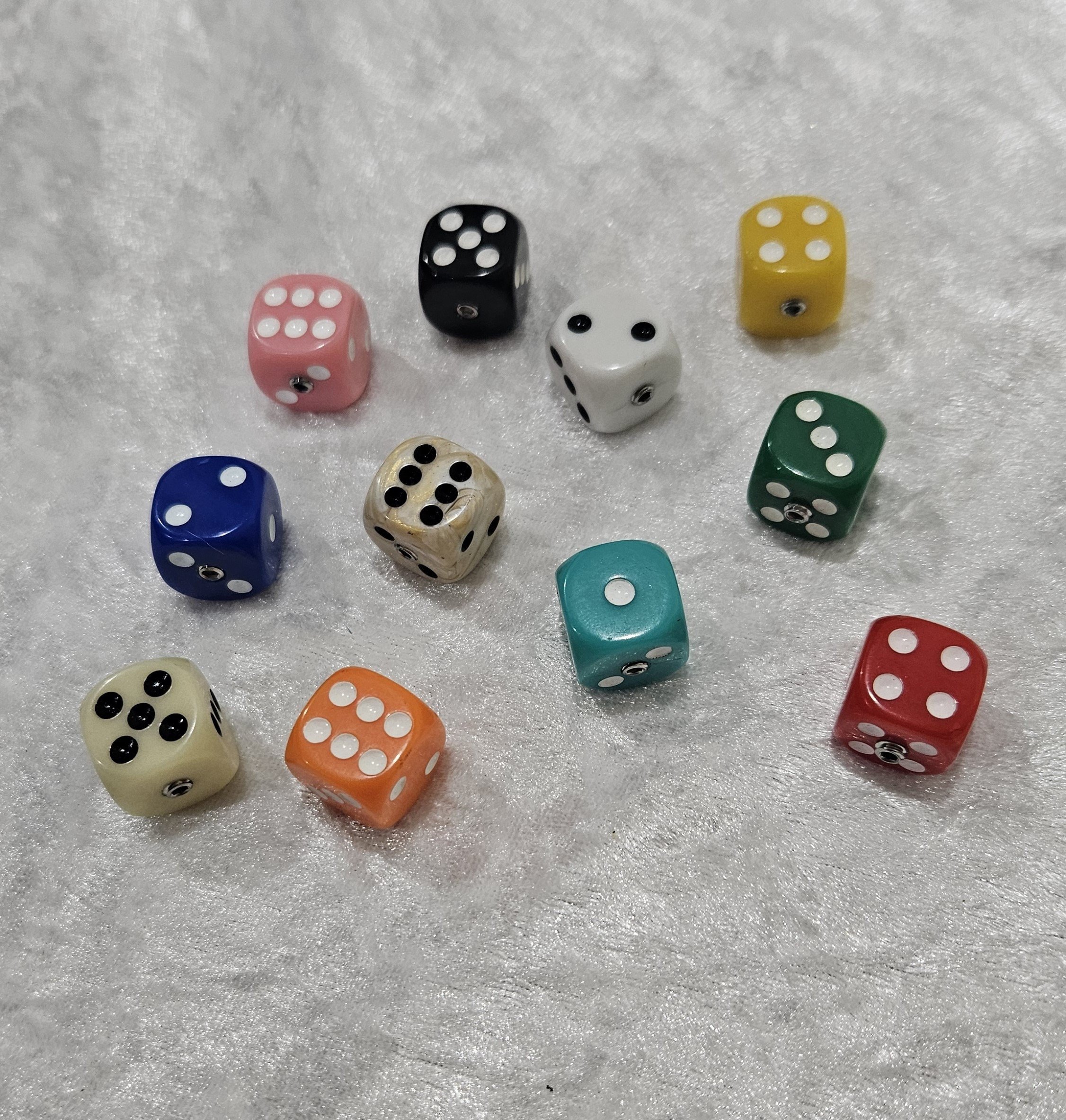 https://i.etsystatic.com/49842130/r/il/974b1d/5802664465/il_fullxfull.5802664465_idj9.jpg