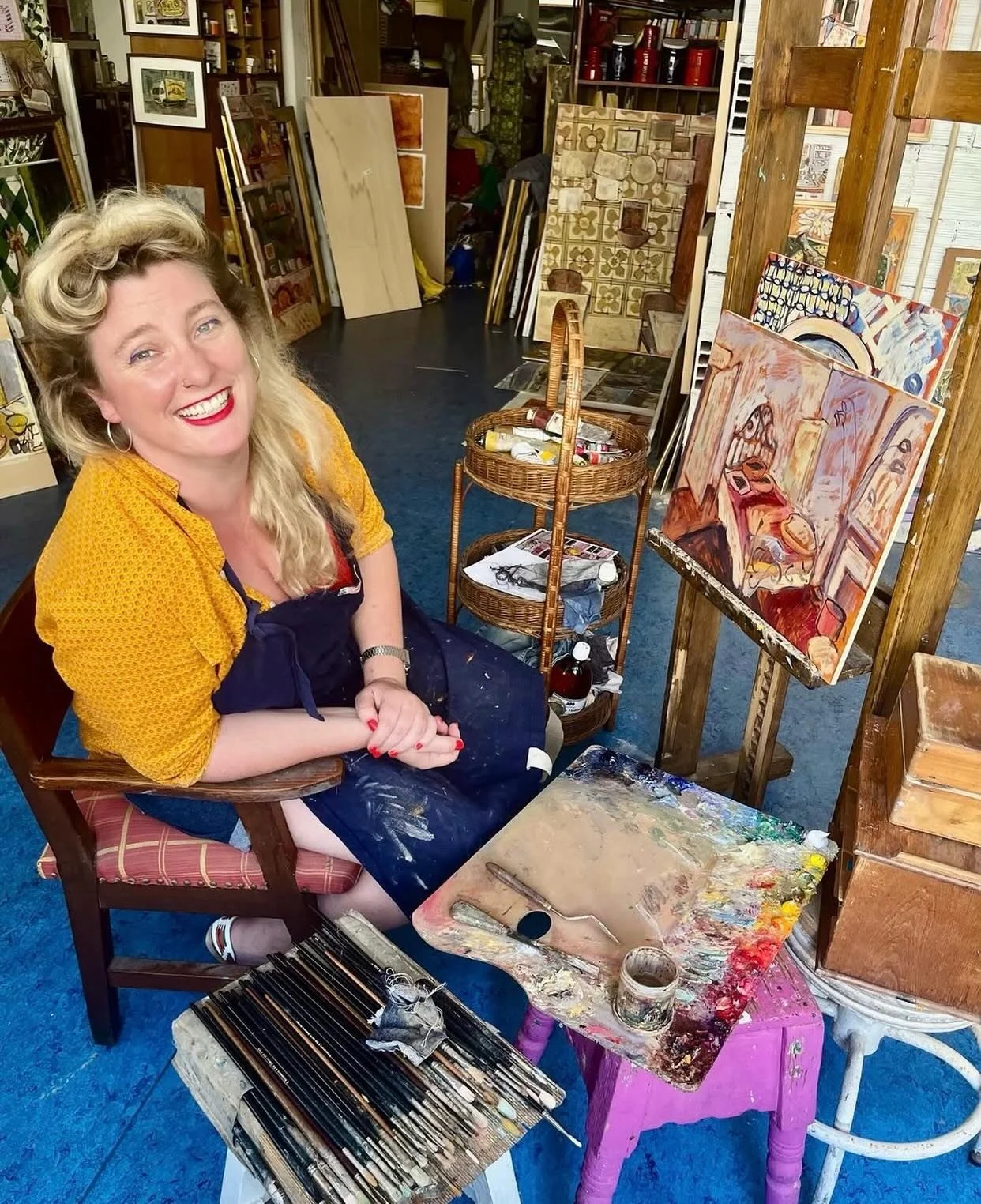What an absolute delight it was to talk to the radiant @florencechamppp for the latest episode of my podcast. 

In addition to being a breathtakingly talented artist who skillfully captures the soft sweet beauty of domestic life in Provence, she is a