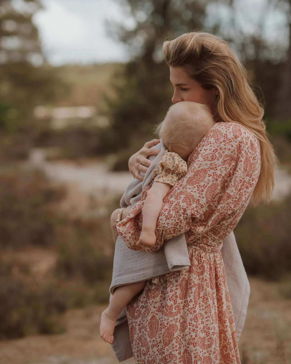 Natuurlijke familiefotografie – Moederschap in beeld