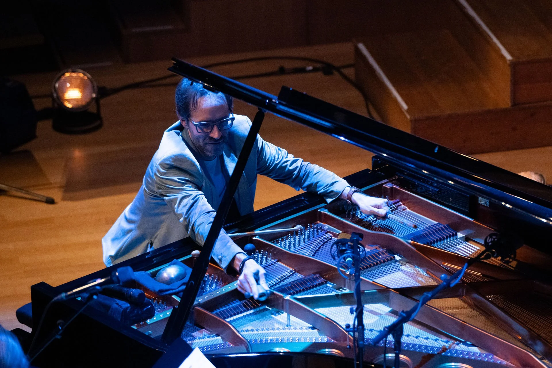 david helbock & julia hofer feat. veronika harcsa, lorenz raab & mahan mirarab © julienne speckle