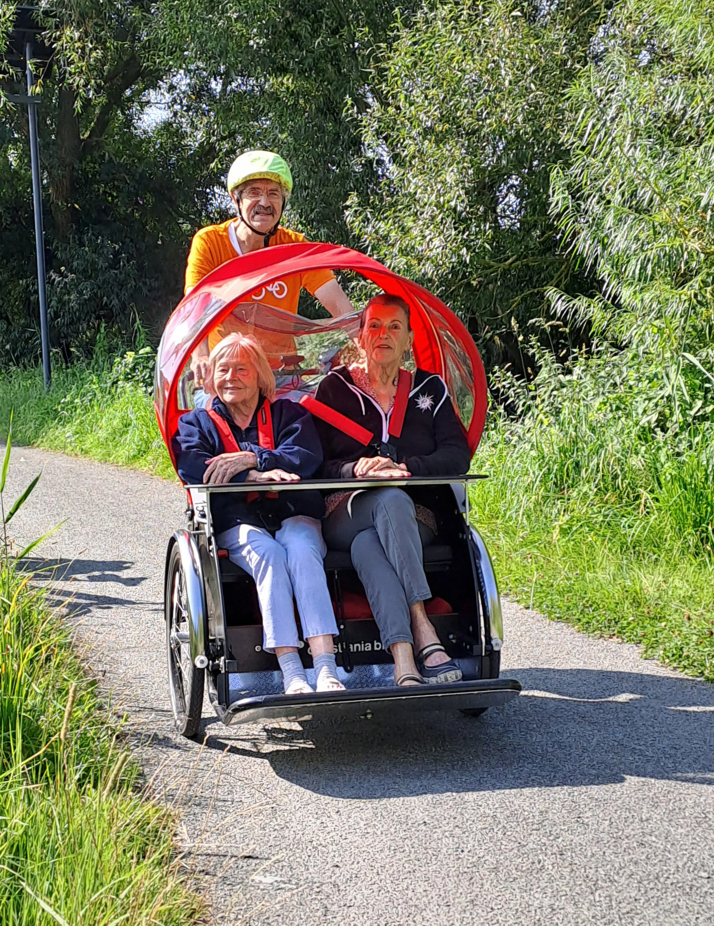 Rikschafahren in Bremerhaven(c)Bürgerstiftung Bremerhaven.jpg