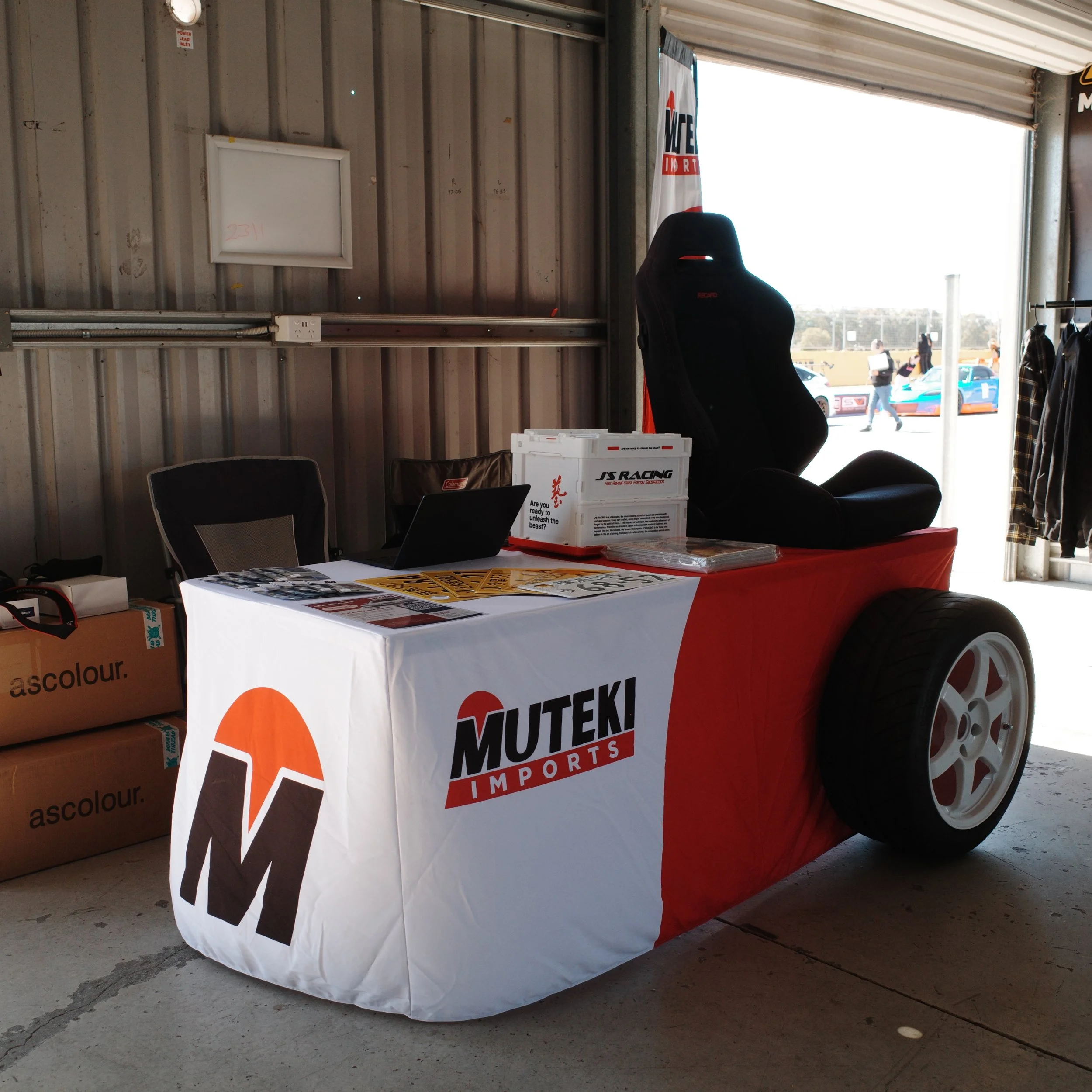 A few stills from our first time at @hondanationals last week! Stay tuned for more content because we filmed a lot 😎 Thank you to everyone who came to talk to us during the event! 
See you at Hnats 2027 🫡

#hondanationals
#mutekiimports
#sponsor