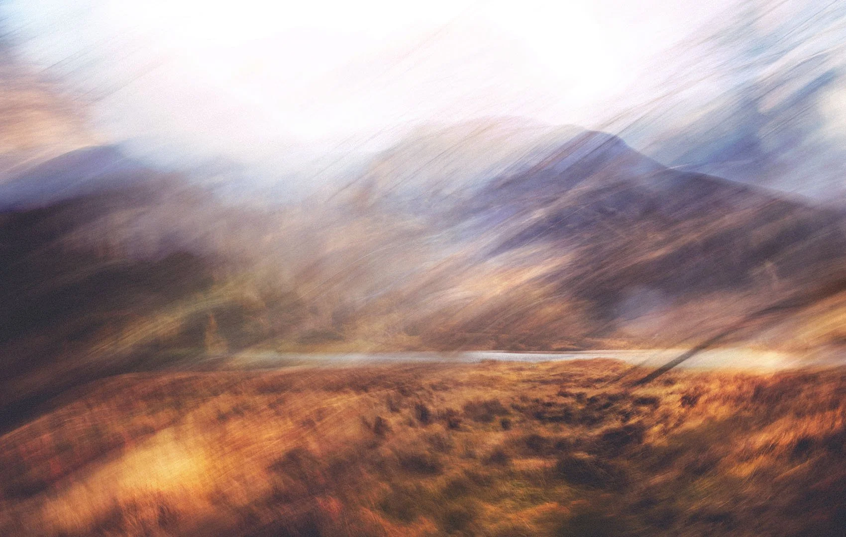 Scotland - Aoto Pinku 1700x1080.jpg
