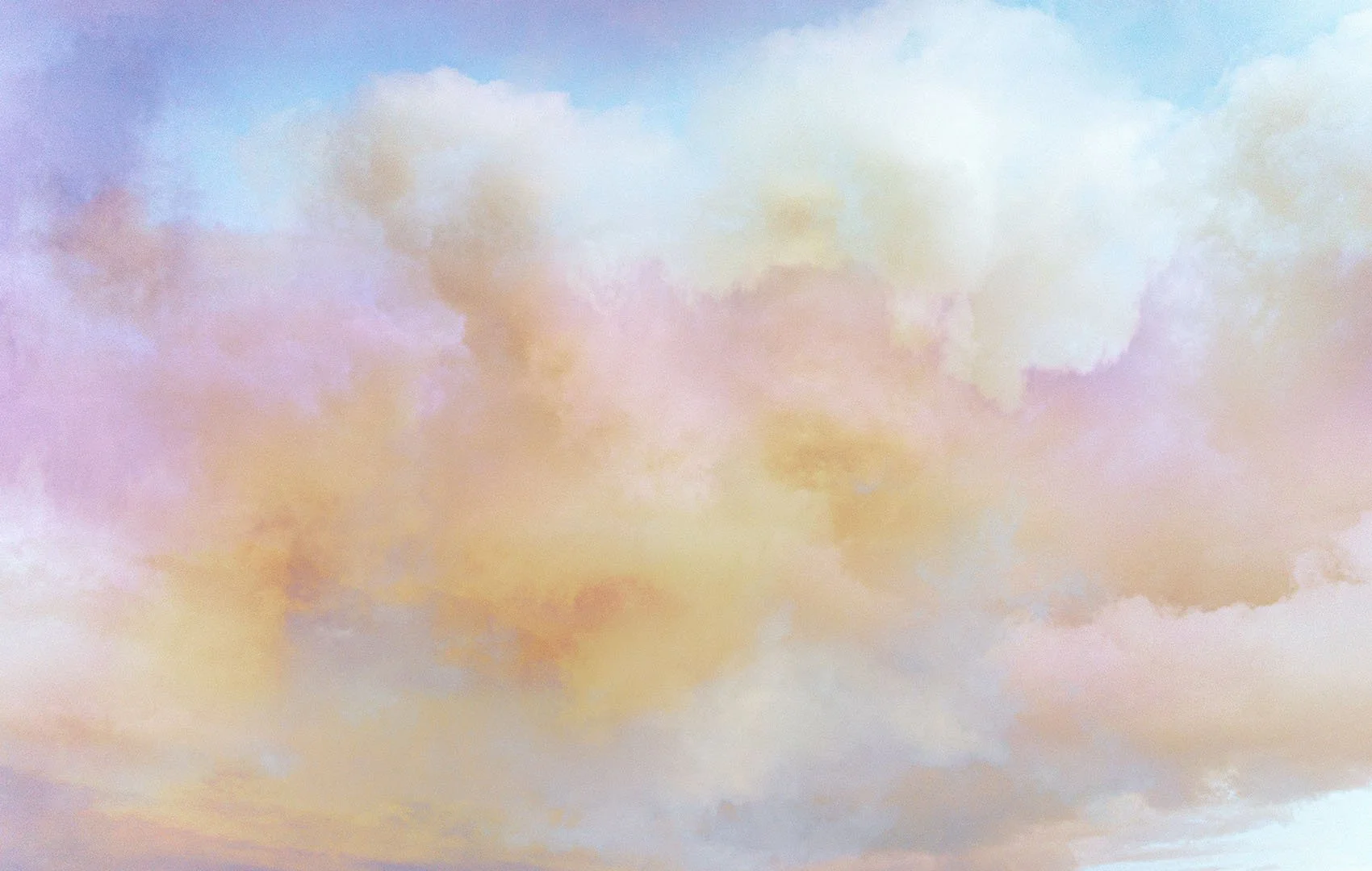 Head in the Clouds _V.Alternative - Aoto Pinku 1700x1080.jpg