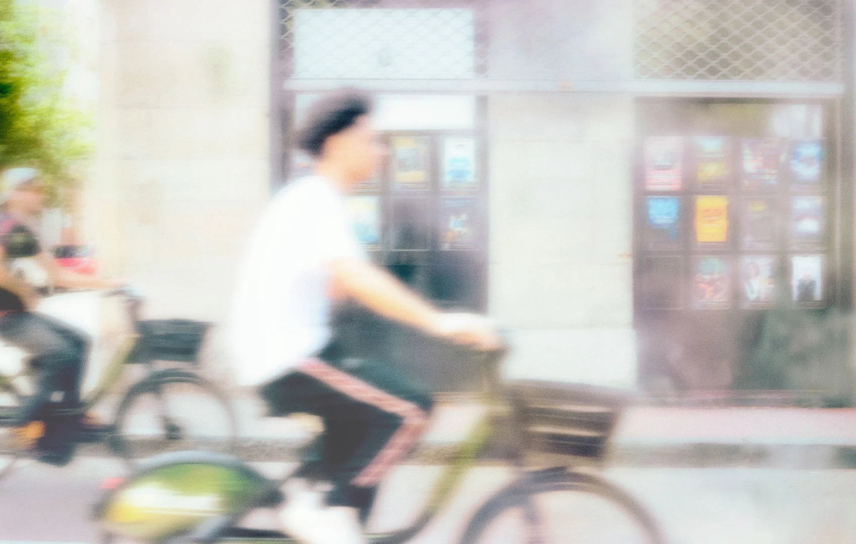 Youth on Bikes - Sainté