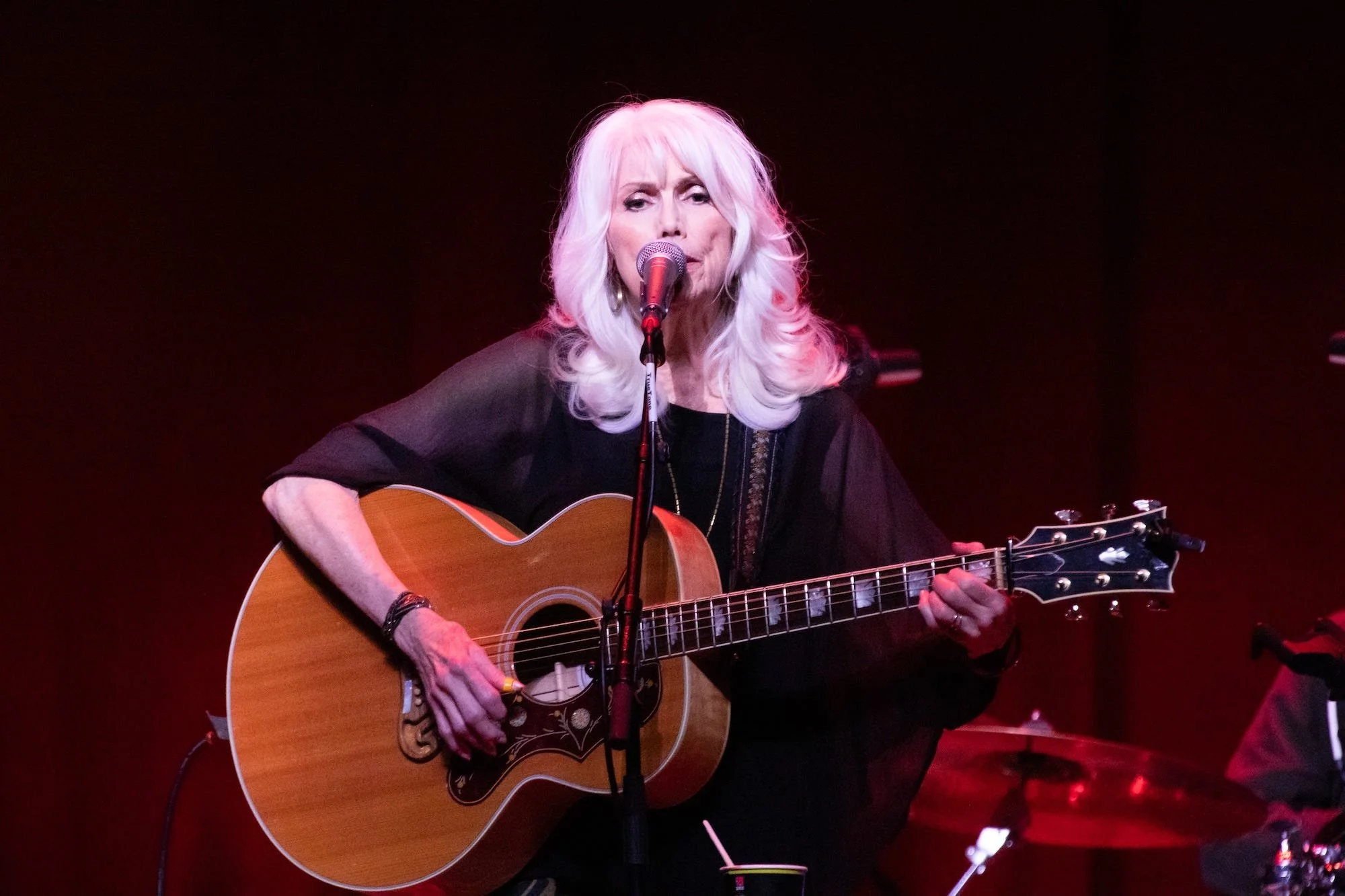 The Gliding Bird - Emmylou Harris 