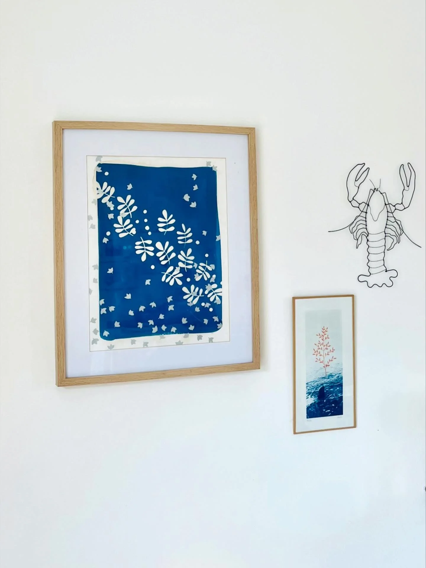 D&eacute;couvrir mes tableaux chez vous ☺️ ici au c&ocirc;t&eacute; du homard @madame_de 🦞 🍃 

Qui parmi vous a une de mes &oelig;uvres dans sa maison? Dites le moi en commentaire et envoyez moi une photo en DM, je la partagerai en story 😊

#oeuvr