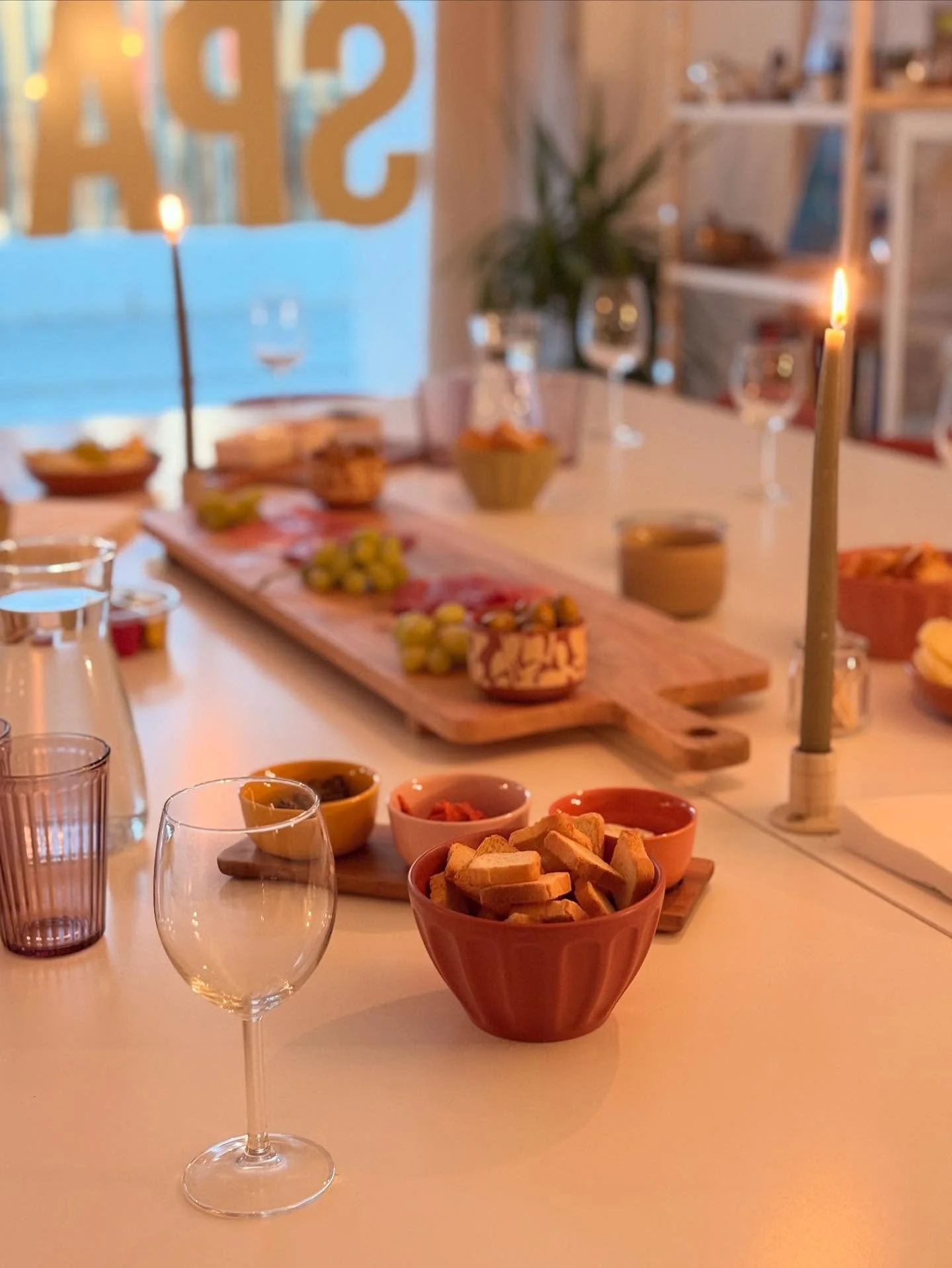 Here for the cosy evenings 🕯️ 🌙