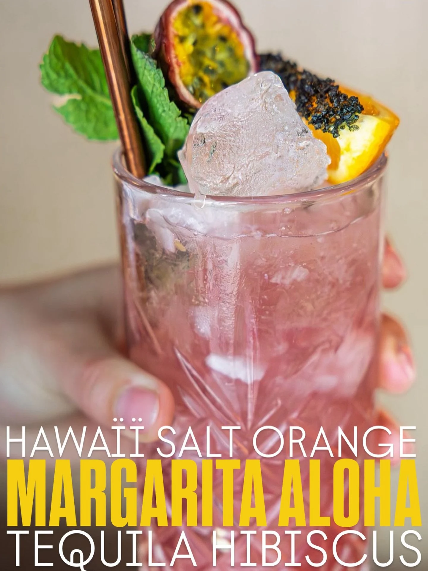 Het is alweer Maandag!! En dat betekend &ldquo;BLUE MONDAY&rdquo;
Alle cocktails voor maar &euro;7,50💙

Heb je deze lekkere Margarita Aloha al geproefd? Deze cocktail bestaat uit Tequila, triple sec, Hawa&iuml; zout en hibiscus. Echt een tropische f