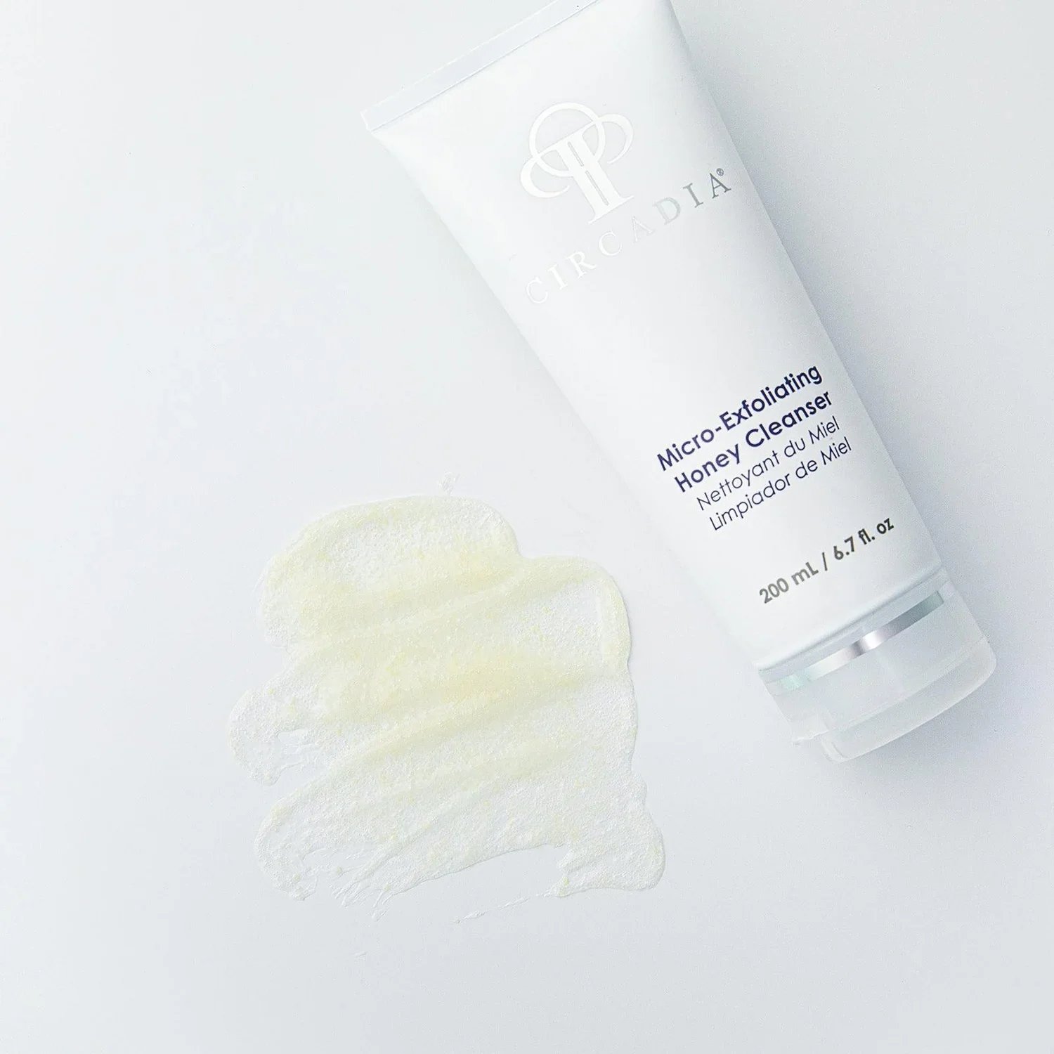 micro-exfoliating-honey-cleanser-circadia-2.jpg.webp