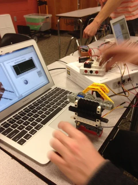 STEAM class at Profile School