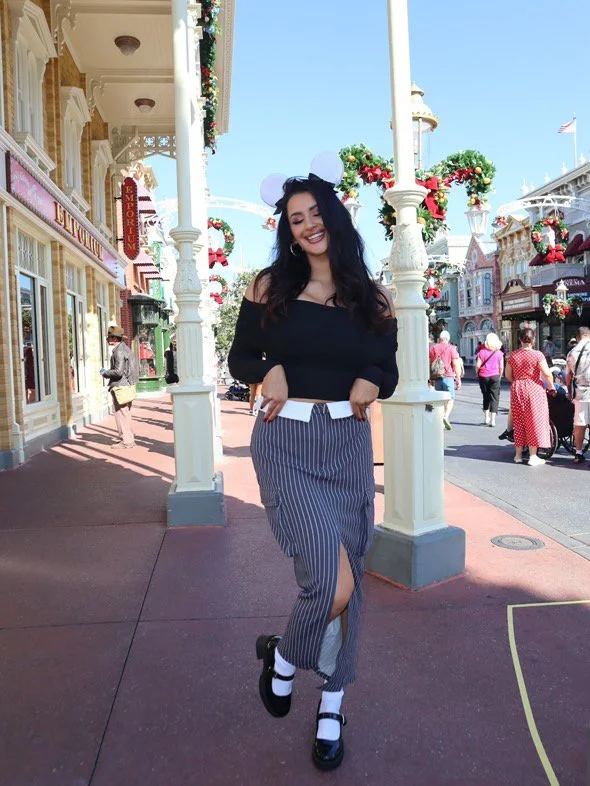 Disney Christmas Outfit Ideas.JPG