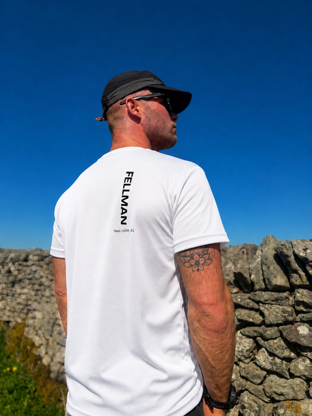 QUICK DRY TRAIL SYSTEM_01 TEE - WHITE