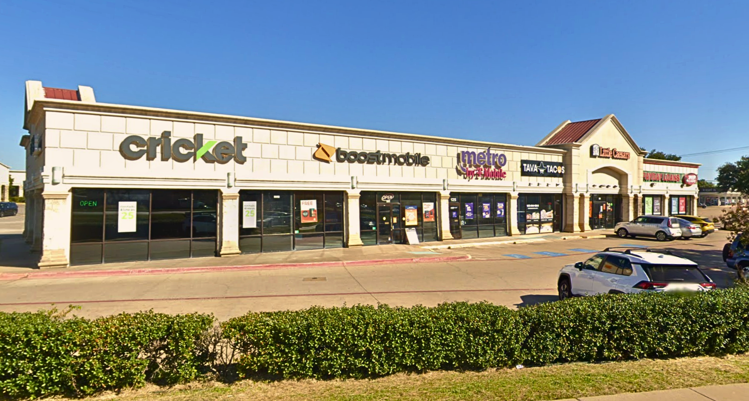 Plymouth Park Shopping Center