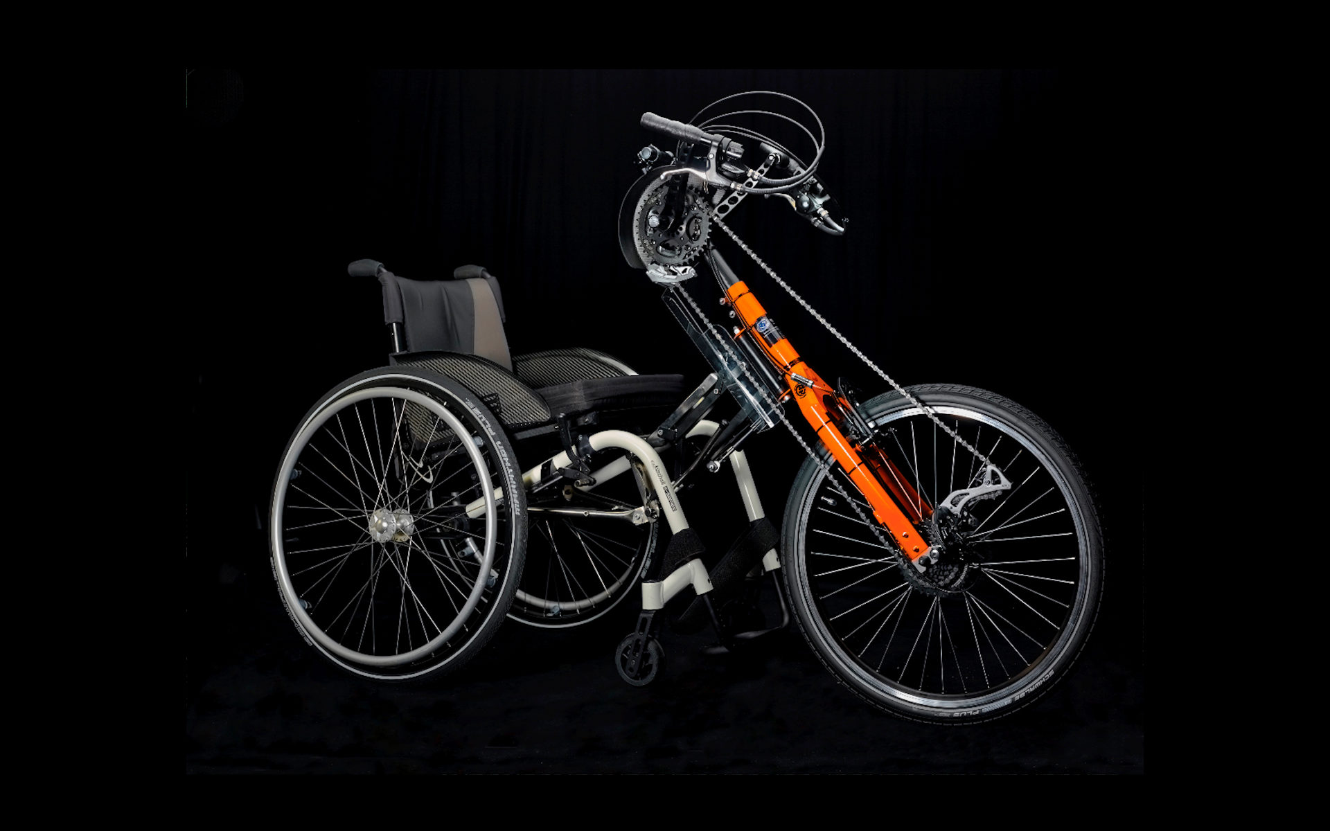 praschberger-vario-attachable-handcycle-1.png