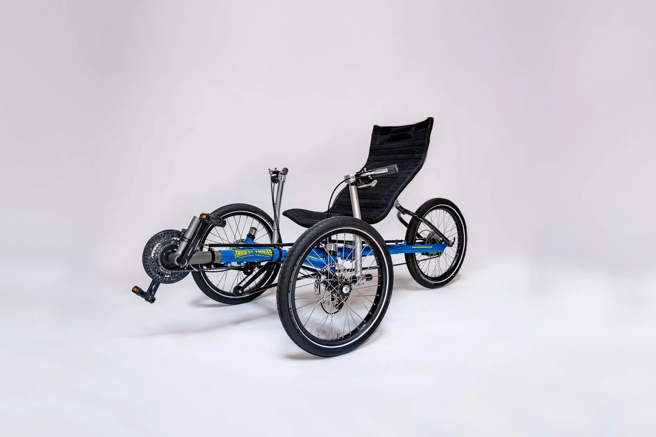 electric bicycle pedal recharge Throttle vs Pedal Assist E-Bikes 2025 Guide