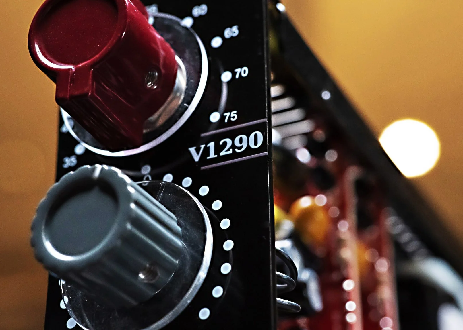 V1290-FE10.jpg