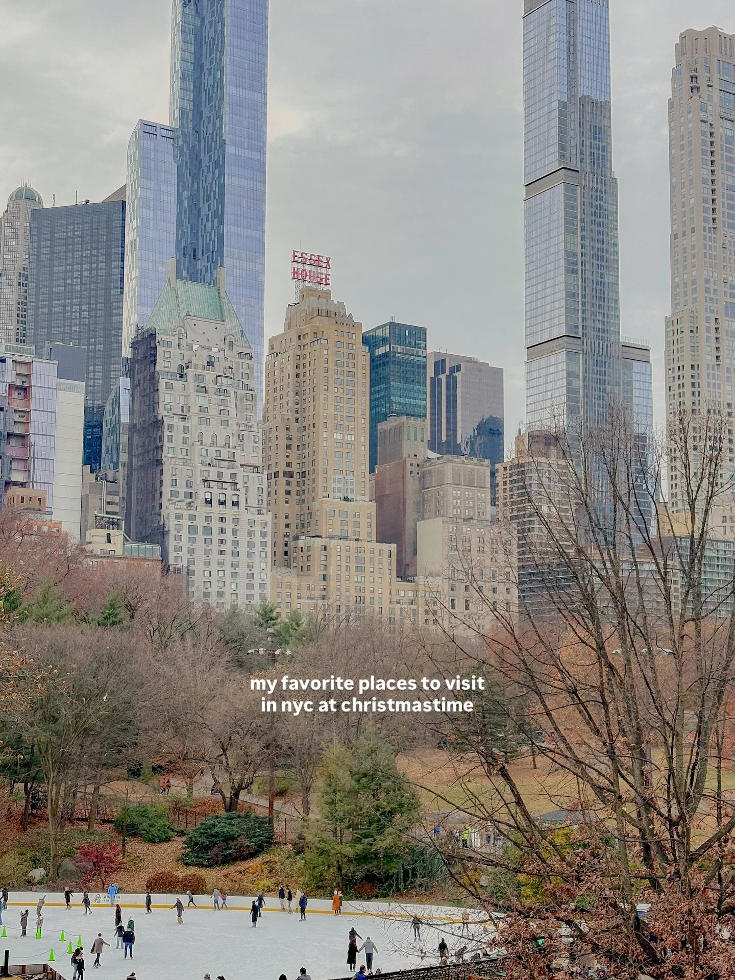 it&rsquo;s christmastime in the city <3