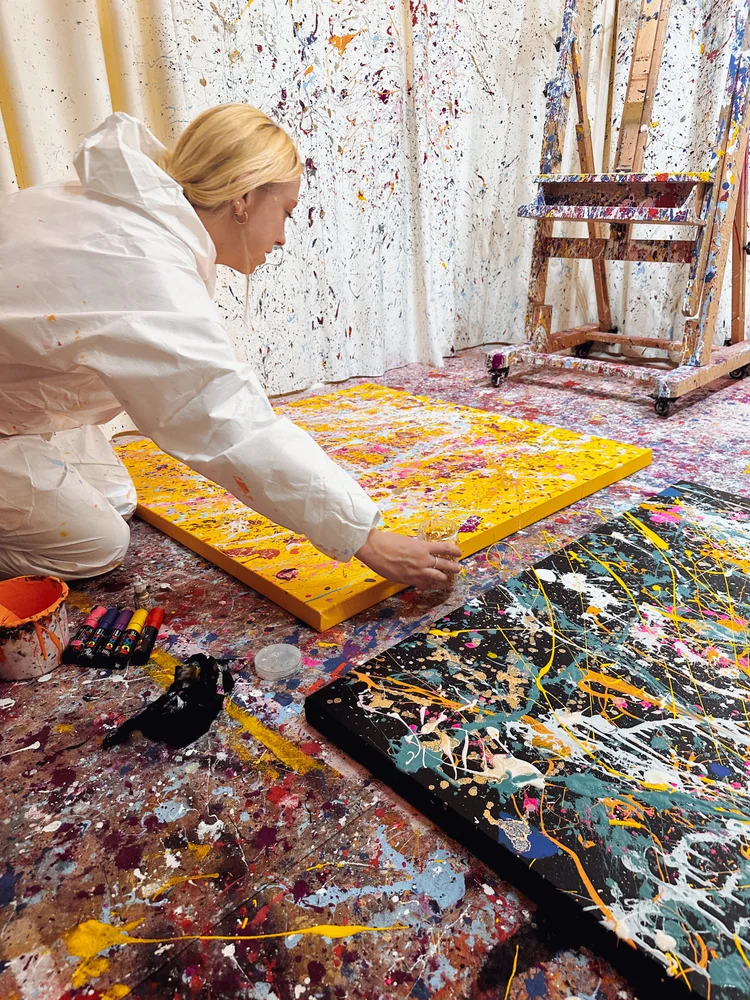 Splatter painting class experience London - public session — Paperdoll ...