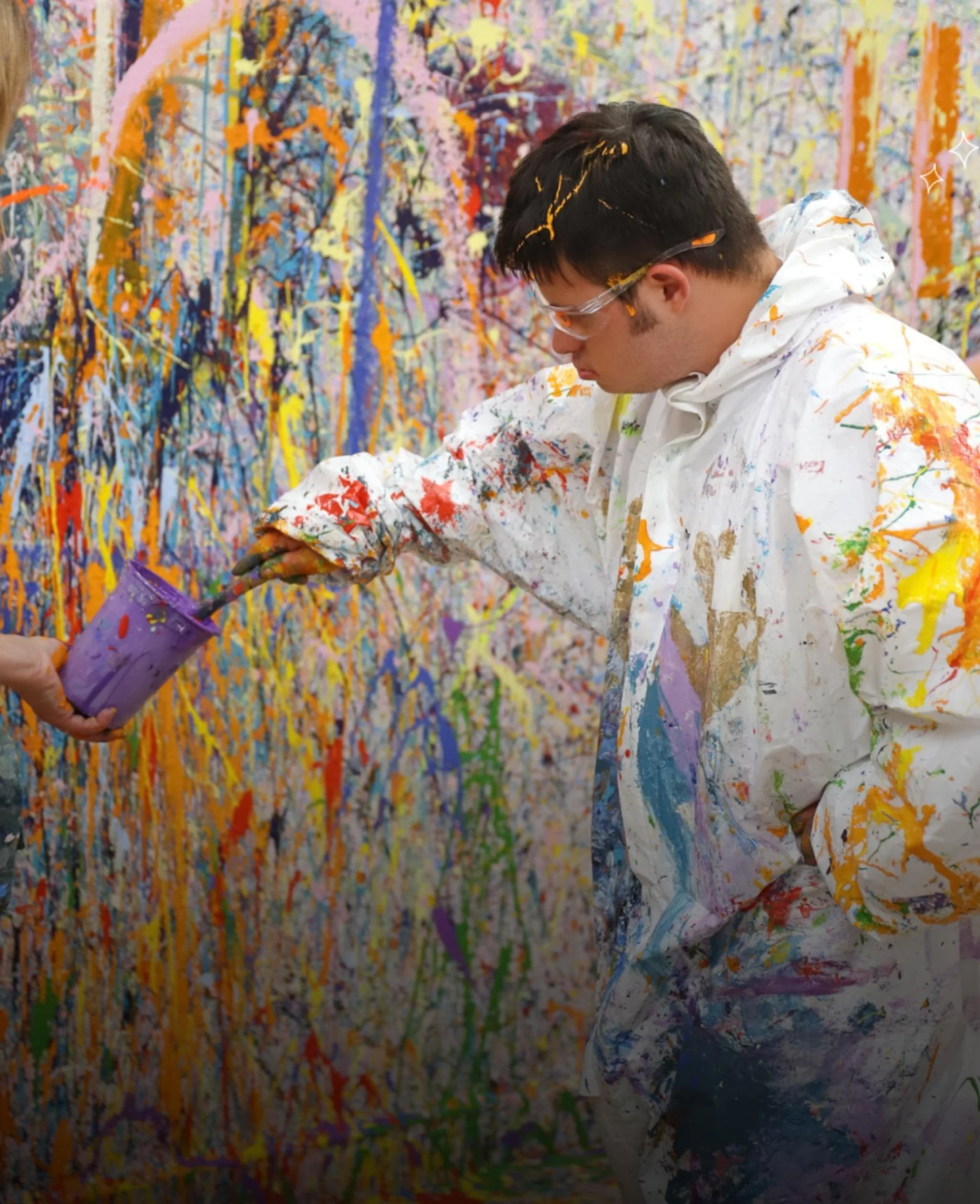 You&rsquo;ll work on your own canvas, using splashes, drips, and layered paint to create a bold abstract piece. This class is process-led, relaxed, and all about enjoying the act of painting.

Time:
2-hour session
Available time slots: 10am, 2pm, or 