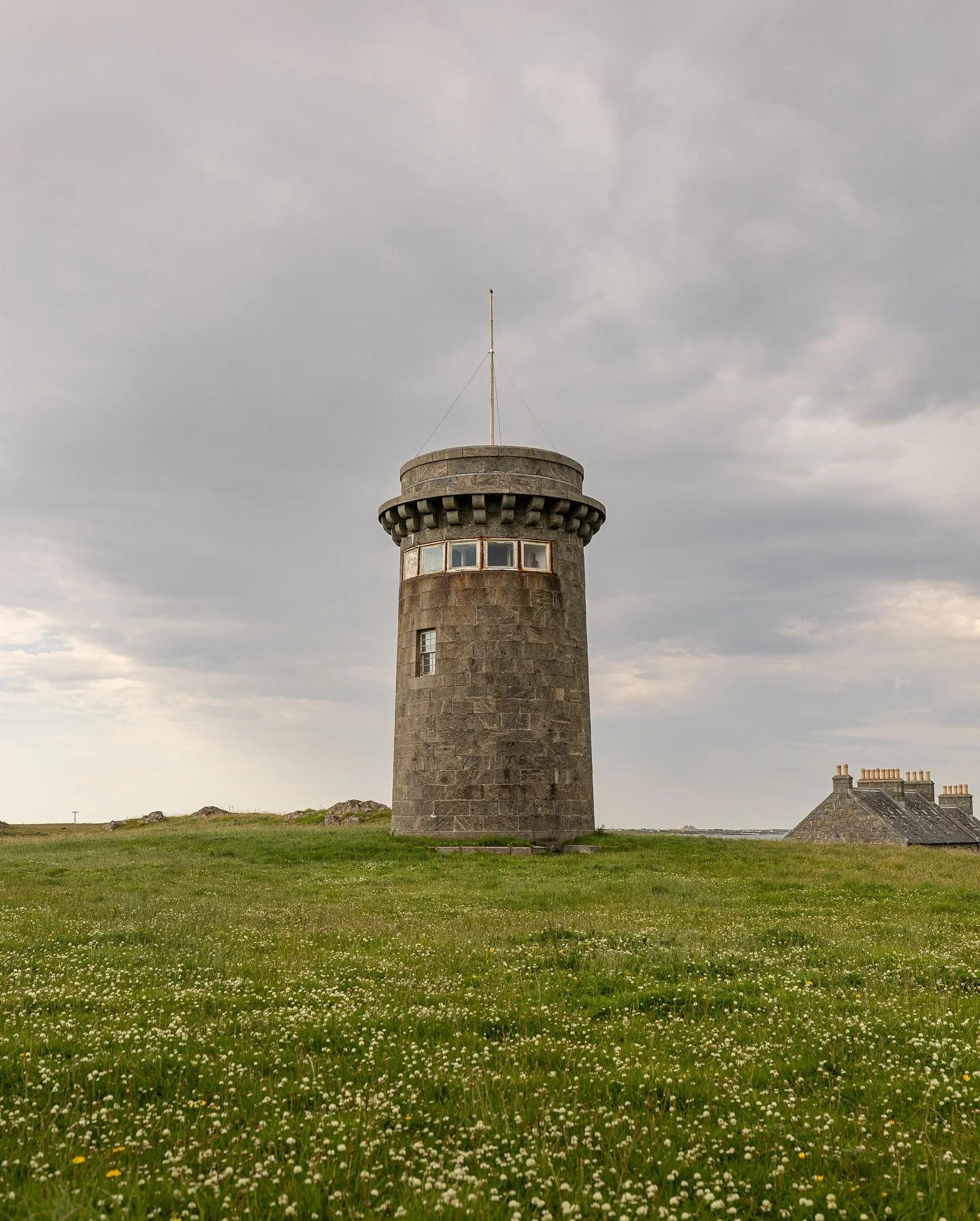 Early evenings looking out to Skerryvore. A short cycle past amazing beaches, fields and houses took us right to the museum, old signal tower and in the distance a small speck that is Skerryvore. Maybe next time I&rsquo;ll book a boat trip out to vis