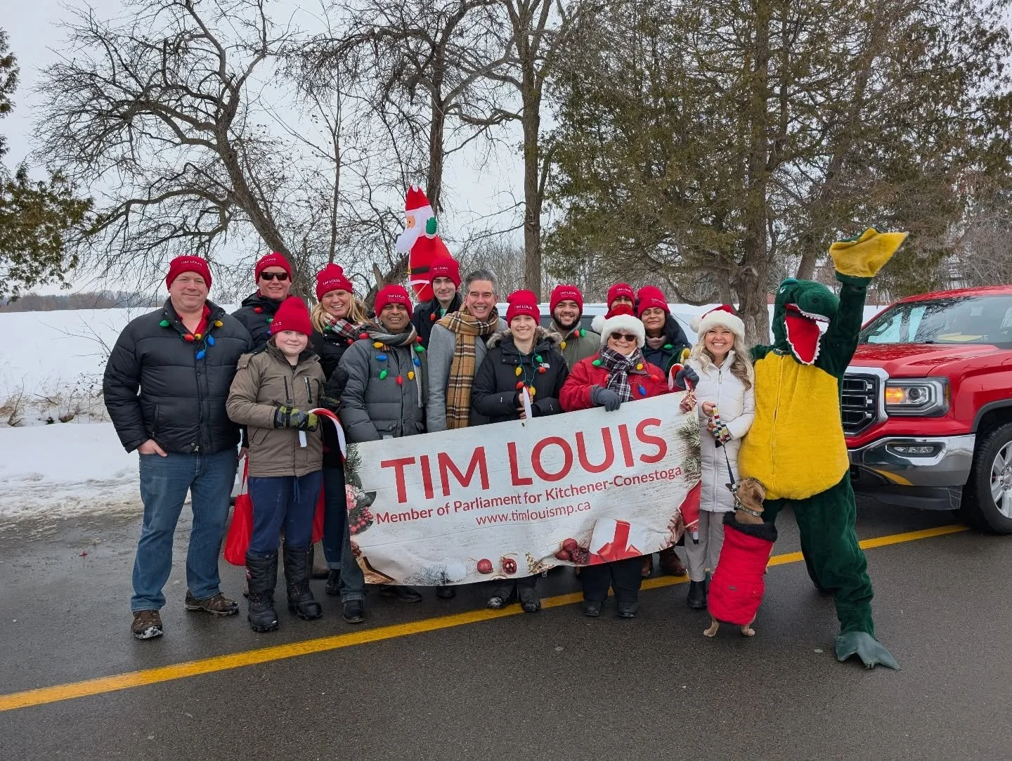 Baden was buzzing with holiday cheer this weekend! 

It was wonderful to join the Baden Santa Claus Parade again and celebrate this revitalized community tradition. A big thank you to the Baden Community Association, the incredible volunteers, and ev