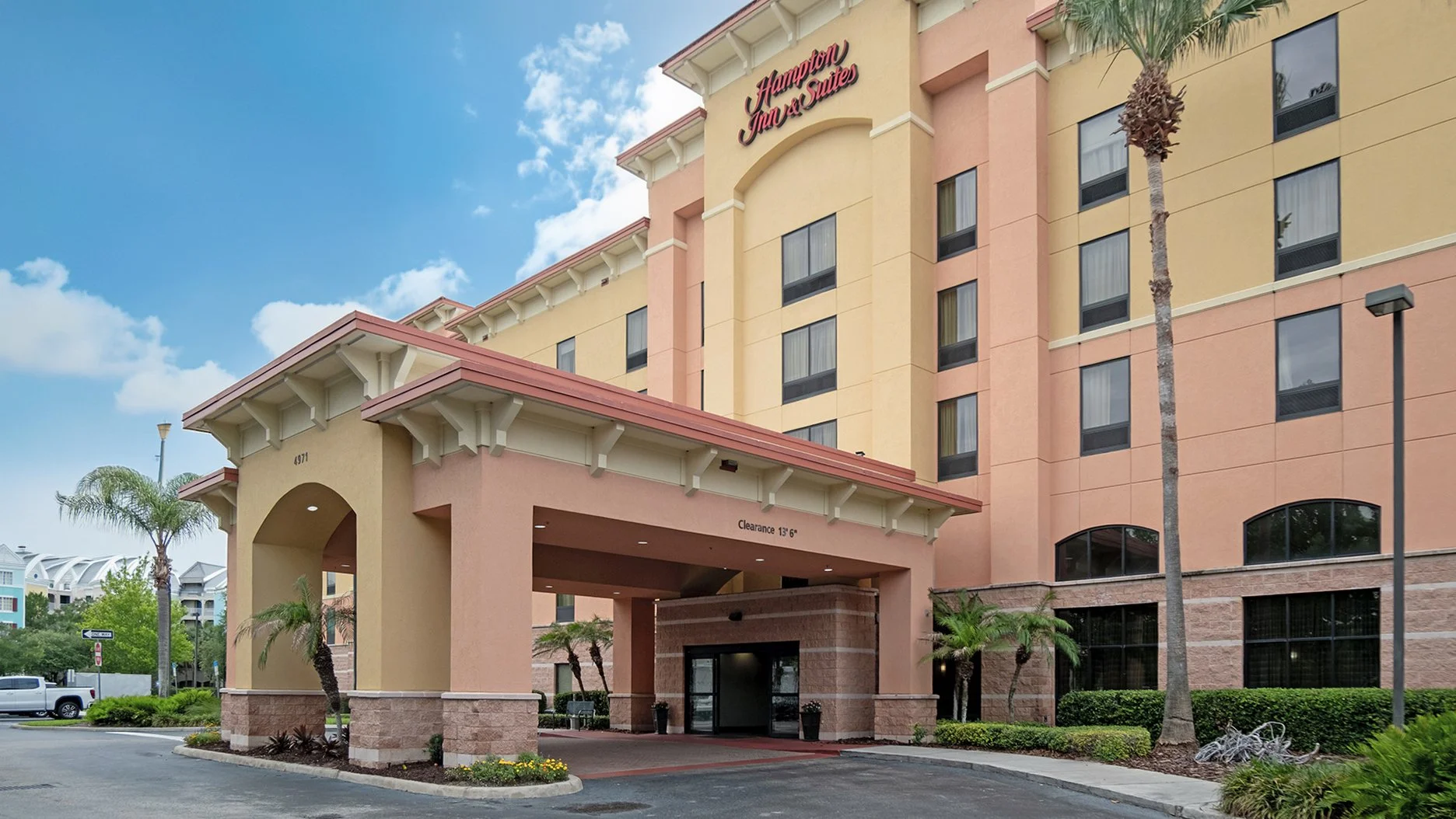Hampton Inn &amp; Suites Orlando: An Affordable Family-Friendly Hotel Near Disney