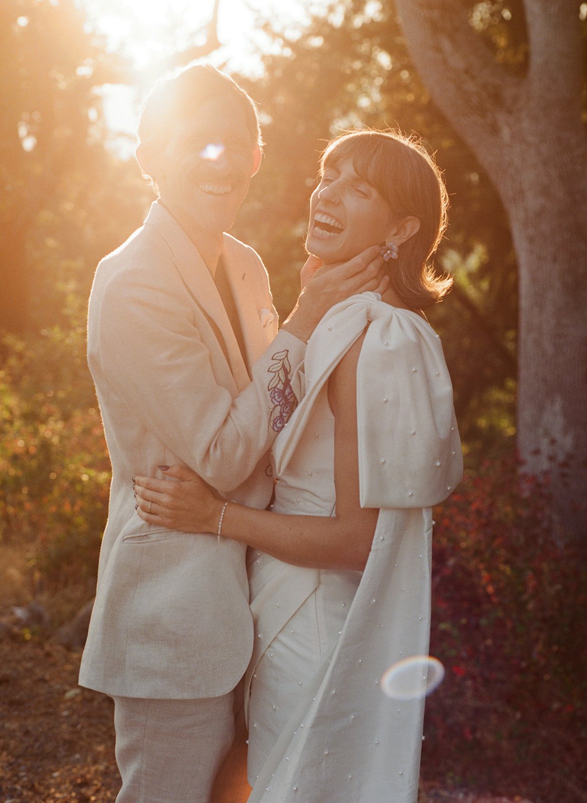 A Candid and Family Focused Wedding in Hood River Oregon 