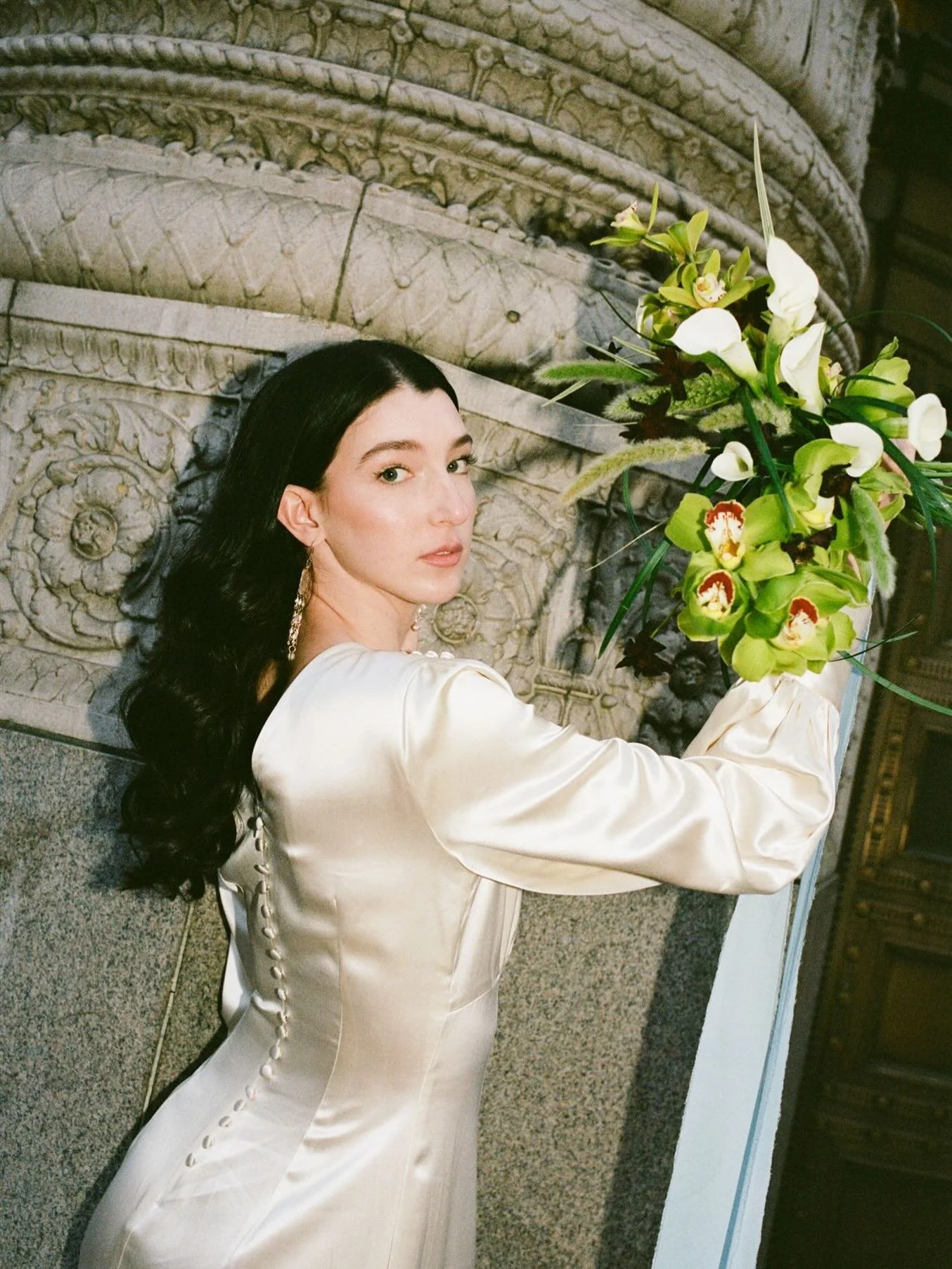 hana + will 

Photo + Design | @comeaprilfilm 
Coordination + Production | @sirovatkaemily 
Venue | @stjackpdx 
Florals | @floralsbylyd 
Cake | @rileyseasonalcakes 
Hair + Makeup | @thewildeflower.co 
Models | @h4n4pe4rl 
Dress | @reformation