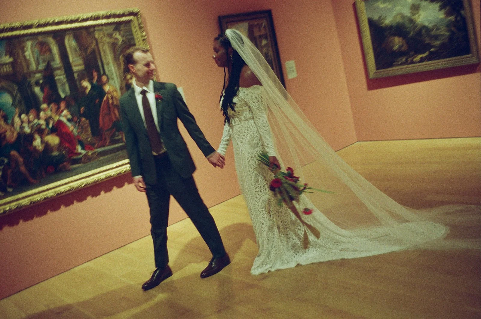 oregon wedding photographer.JPG