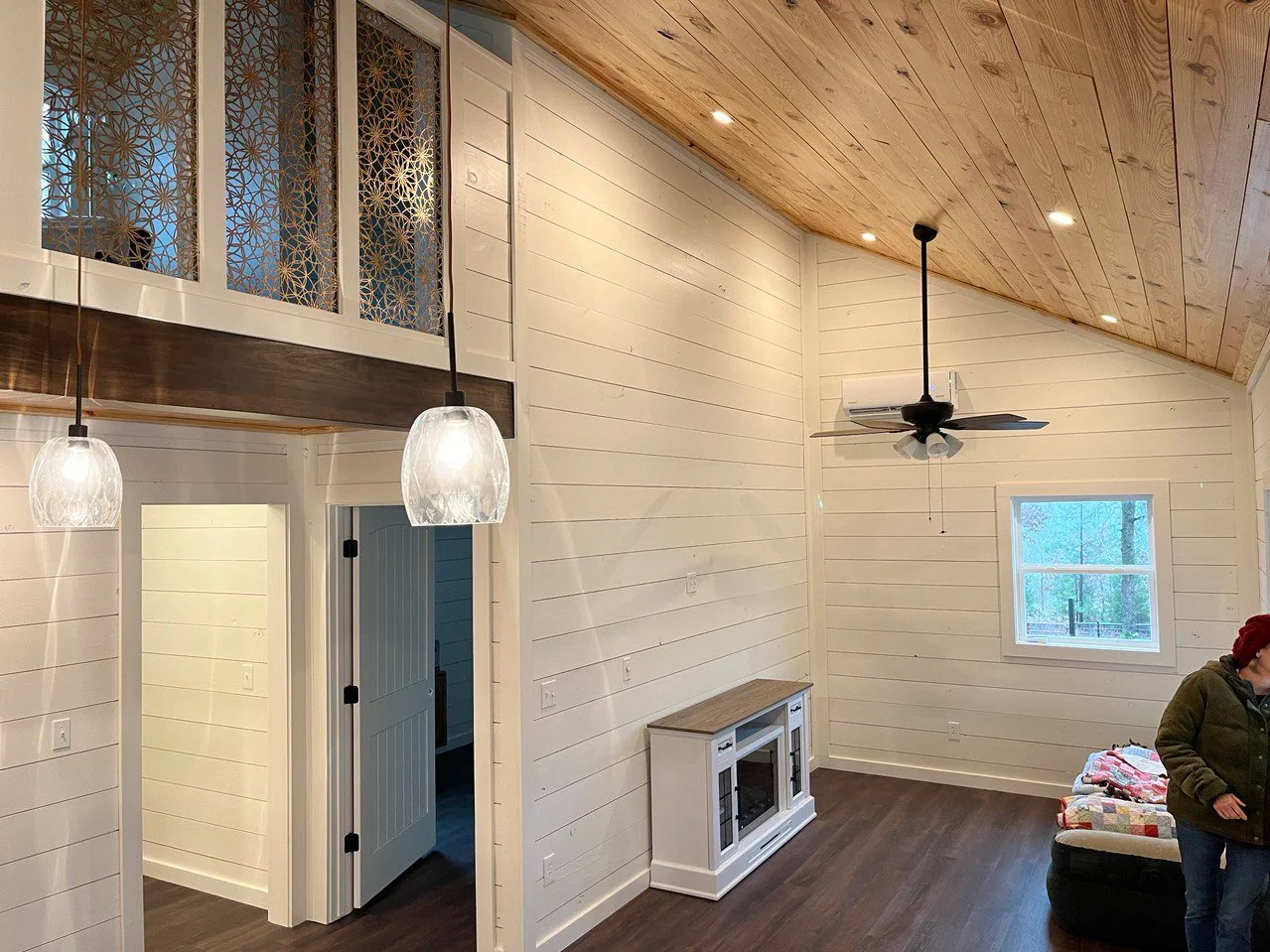 1 1/2 Story Cottage