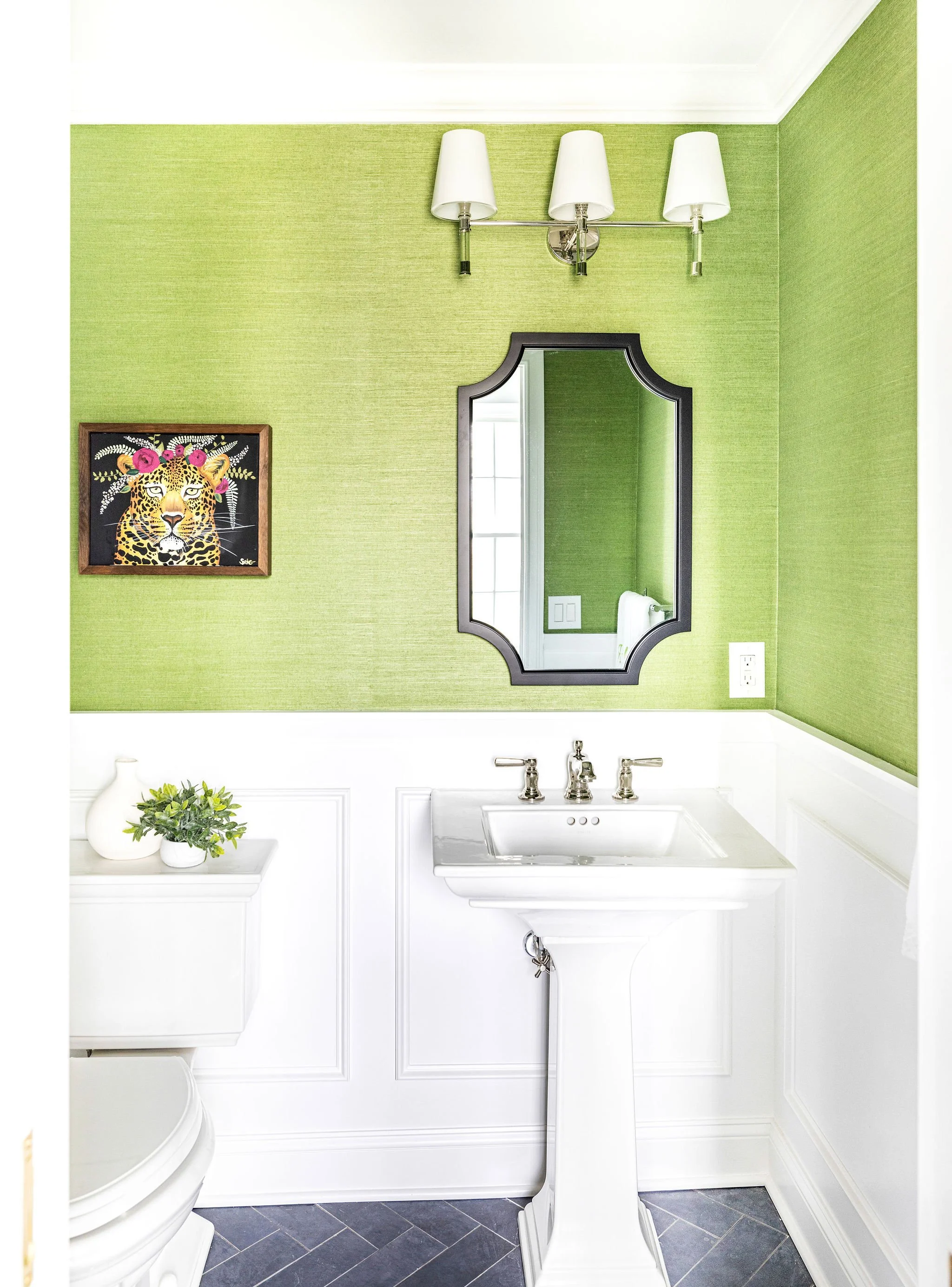 greenbathroompeekin2.jpg