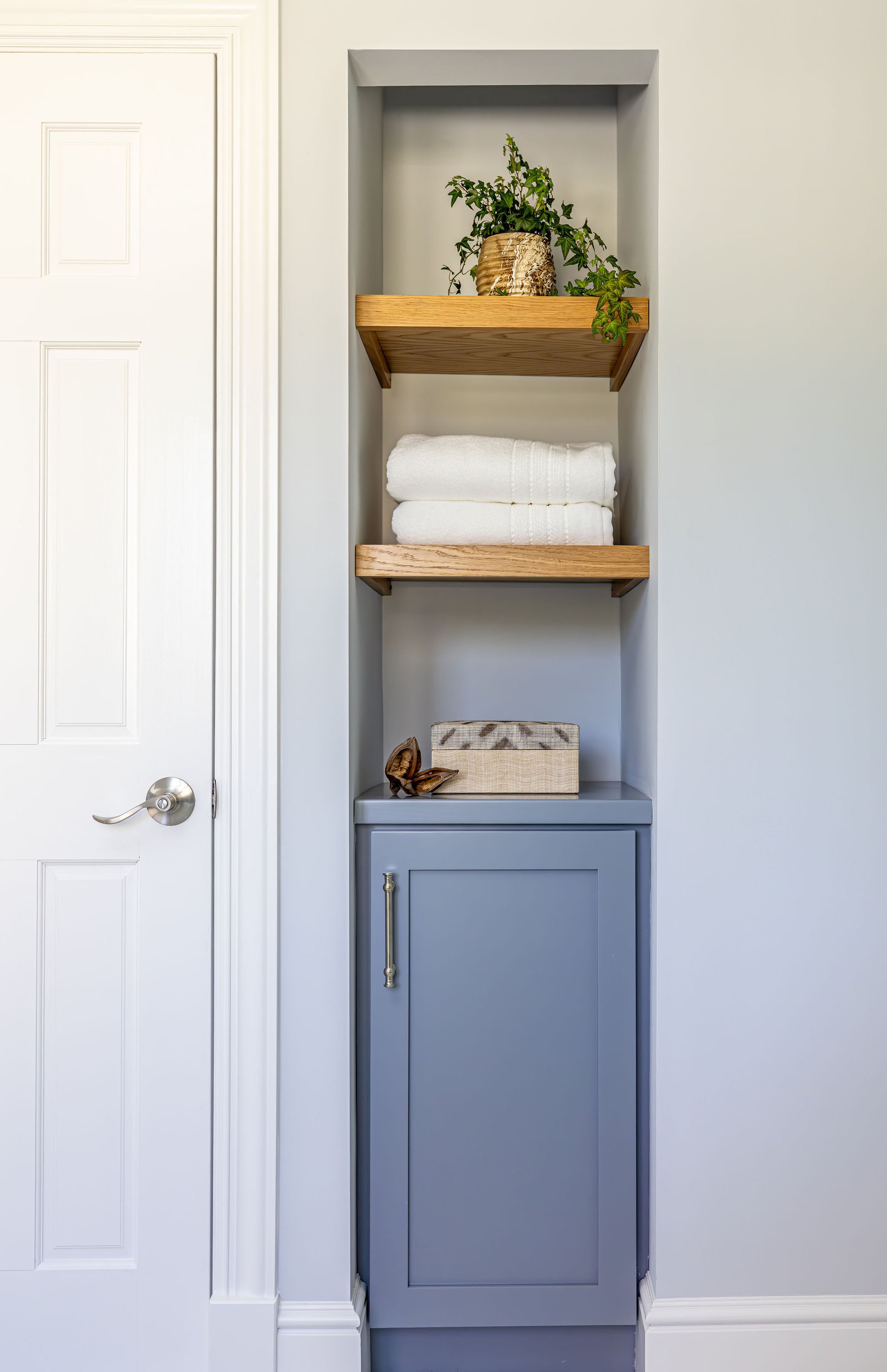 bathroomshelvesbynewlightcreativeservices.jpg