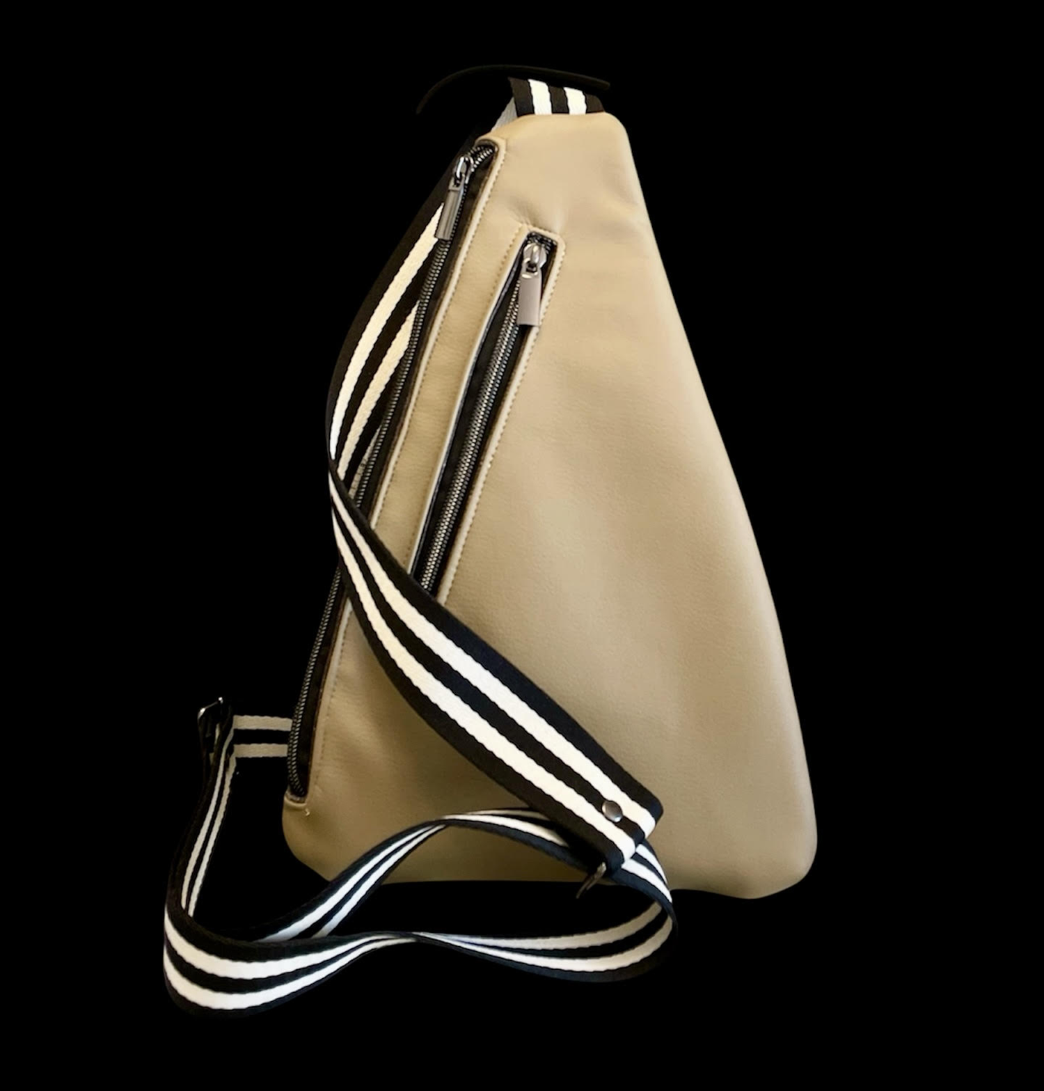 toni shoulder purse.png