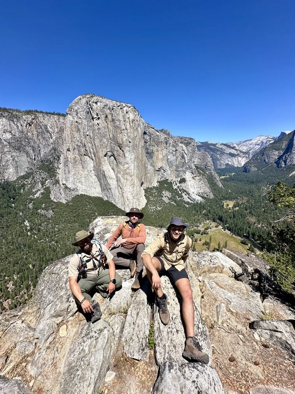 Hunter & Crew on Gunsiht.jpeg